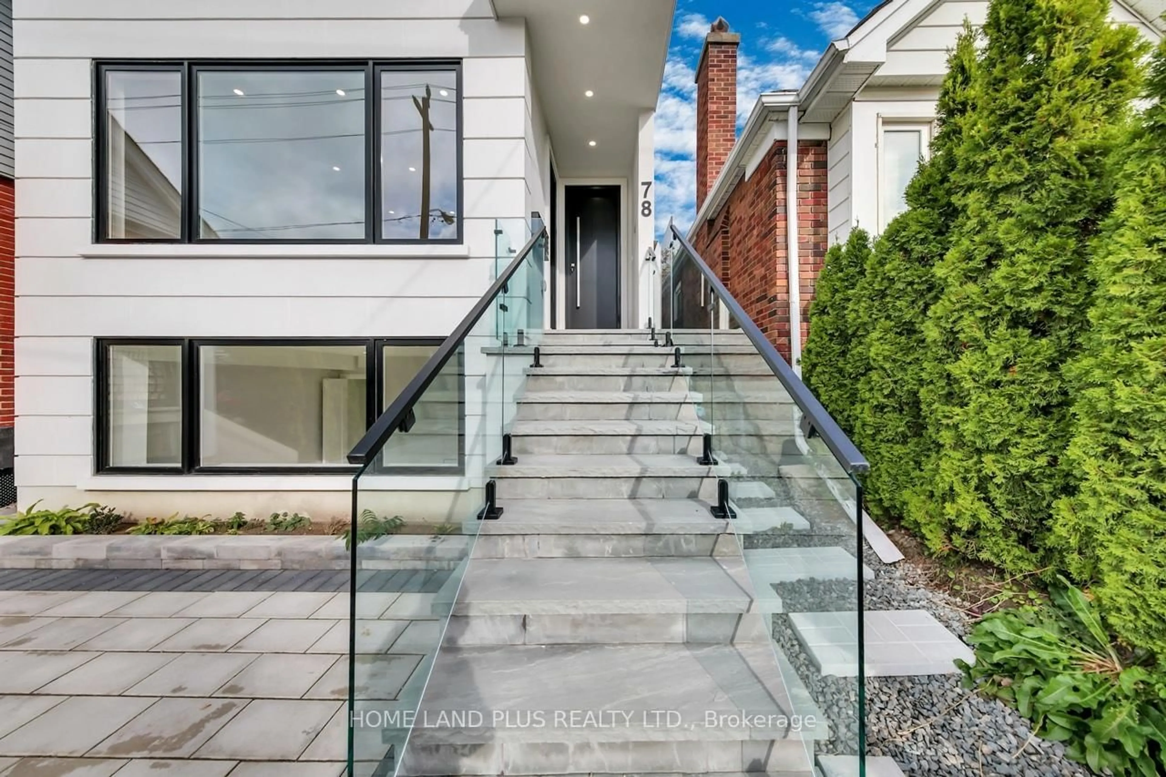 Stairs for 78 Bowie Ave, Toronto Ontario M6E 2P5