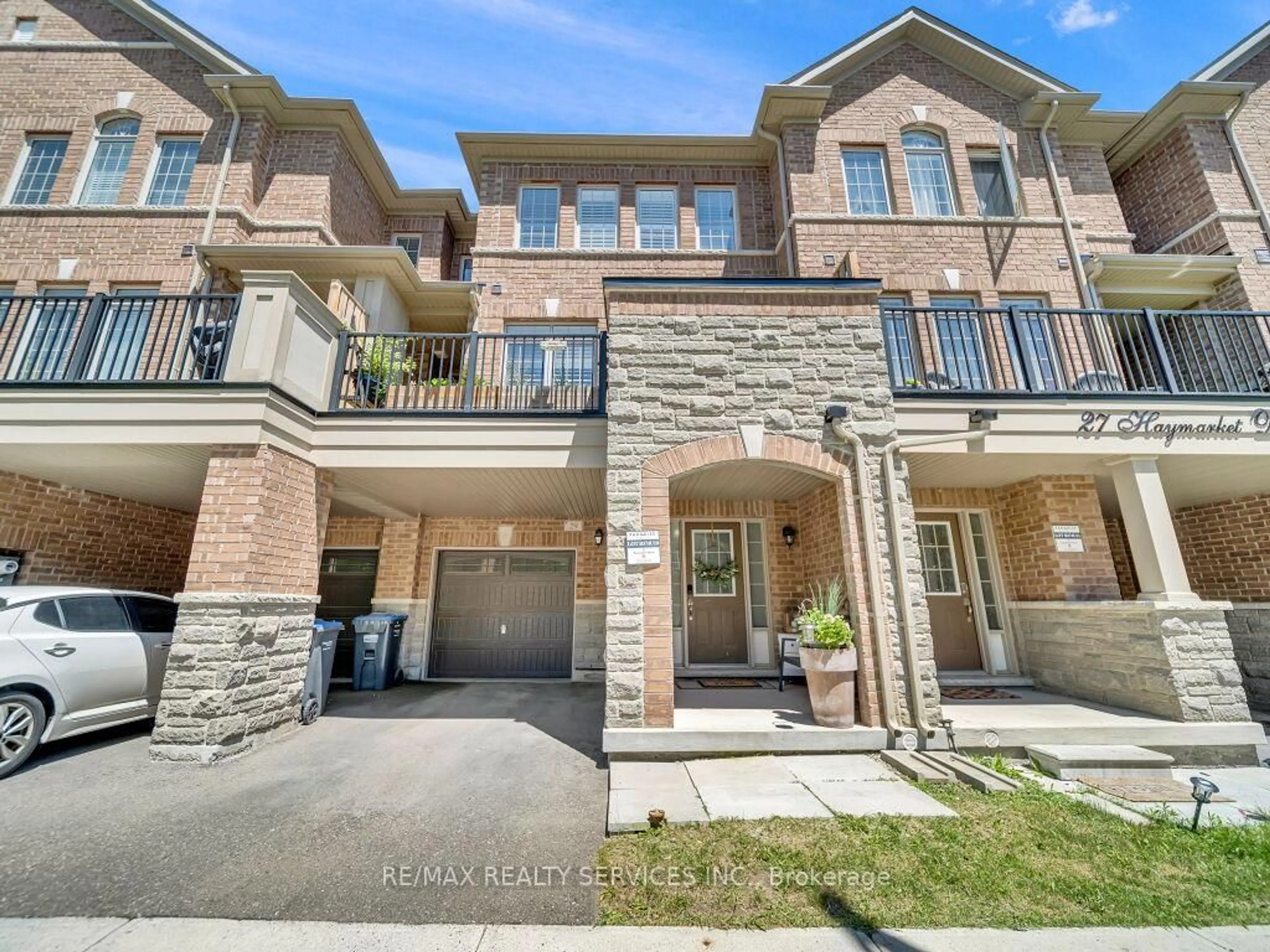 Home with brick exterior material, unknown for 29 Haymarket Dr, Brampton Ontario L7A 5C3