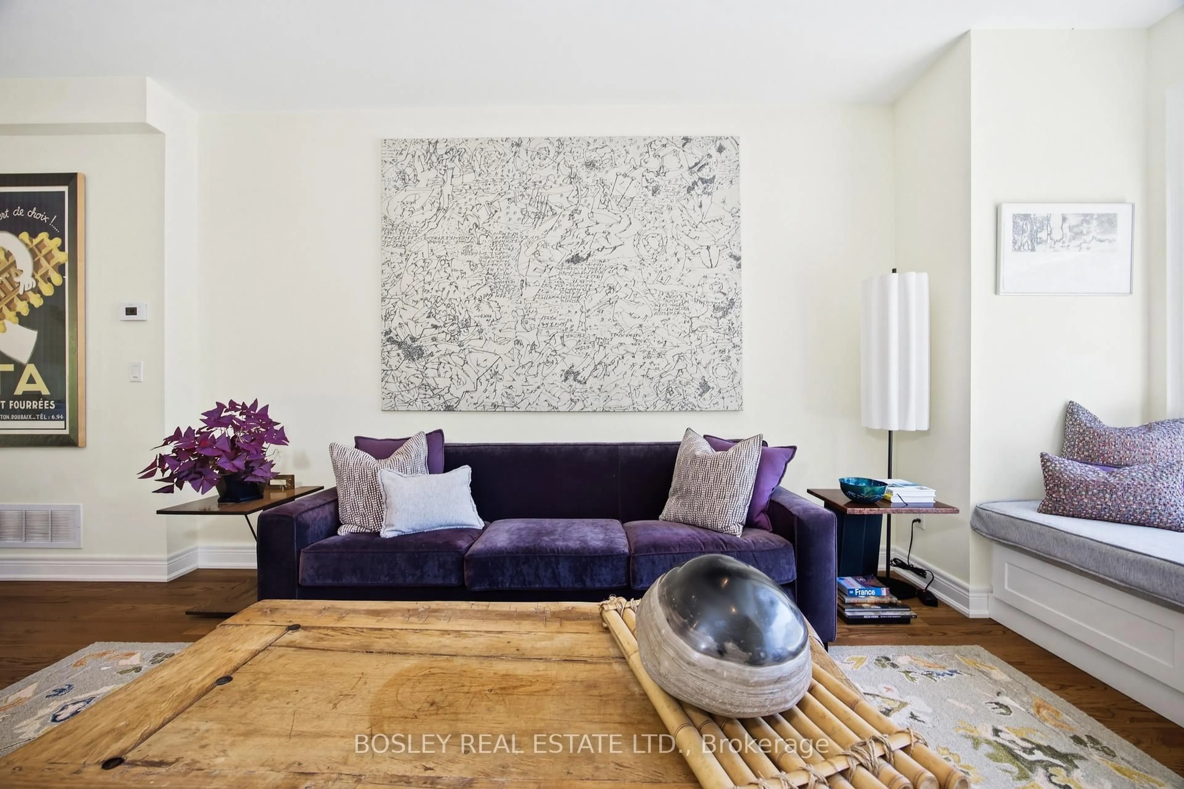 Living room with furniture, unknown for 17 Matthew Crt, Toronto Ontario M9B 0C1