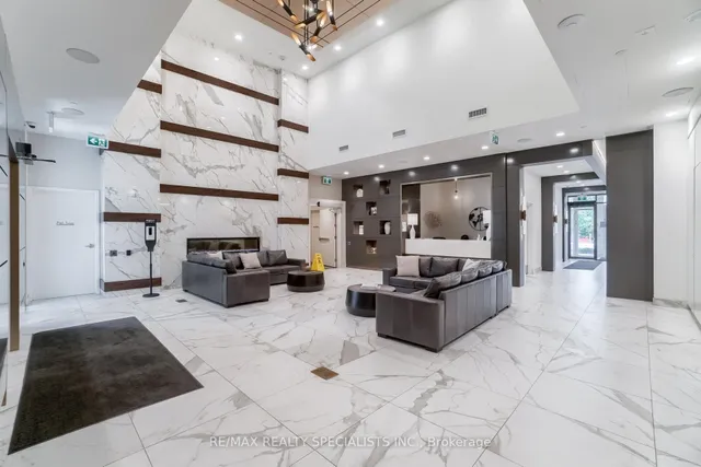 1050 Main St #405, Milton 2