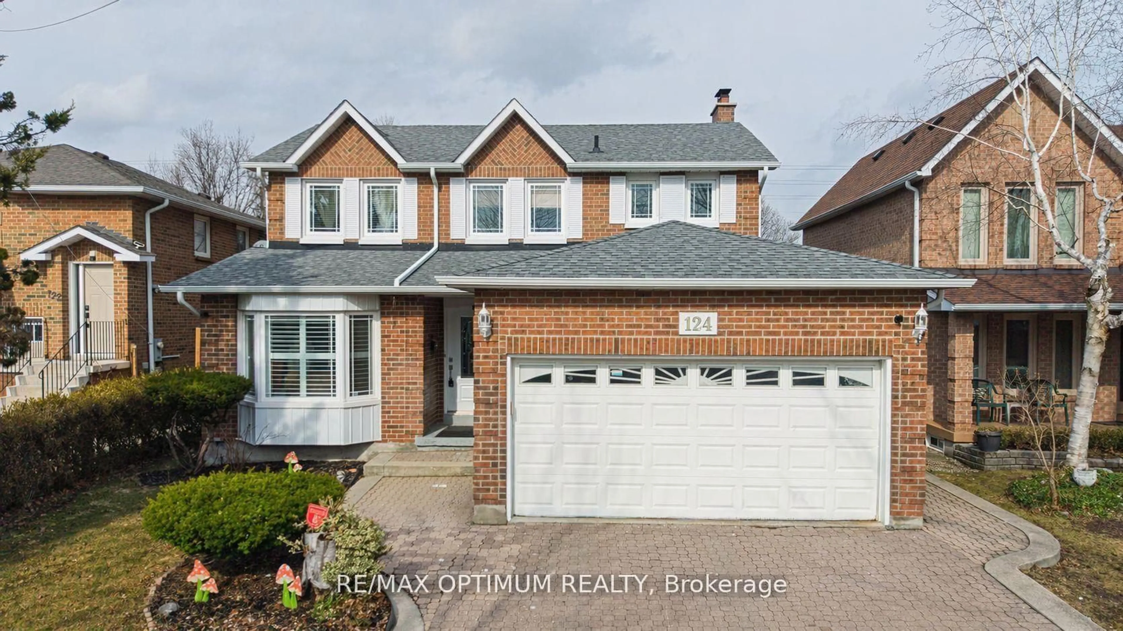 Home with brick exterior material, street for 124 Philosopher's Tr, Brampton Ontario L6S 5C8