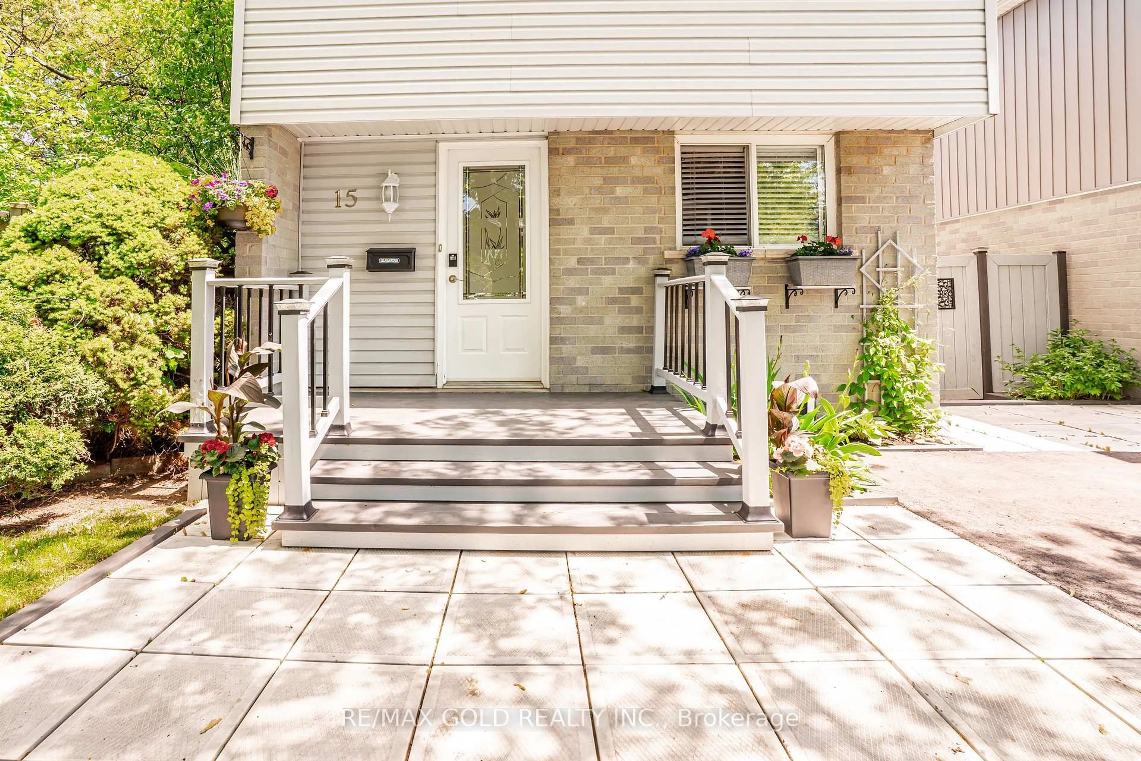 Unknown for 15 Jackman Dr, Brampton Ontario L6S 2L7