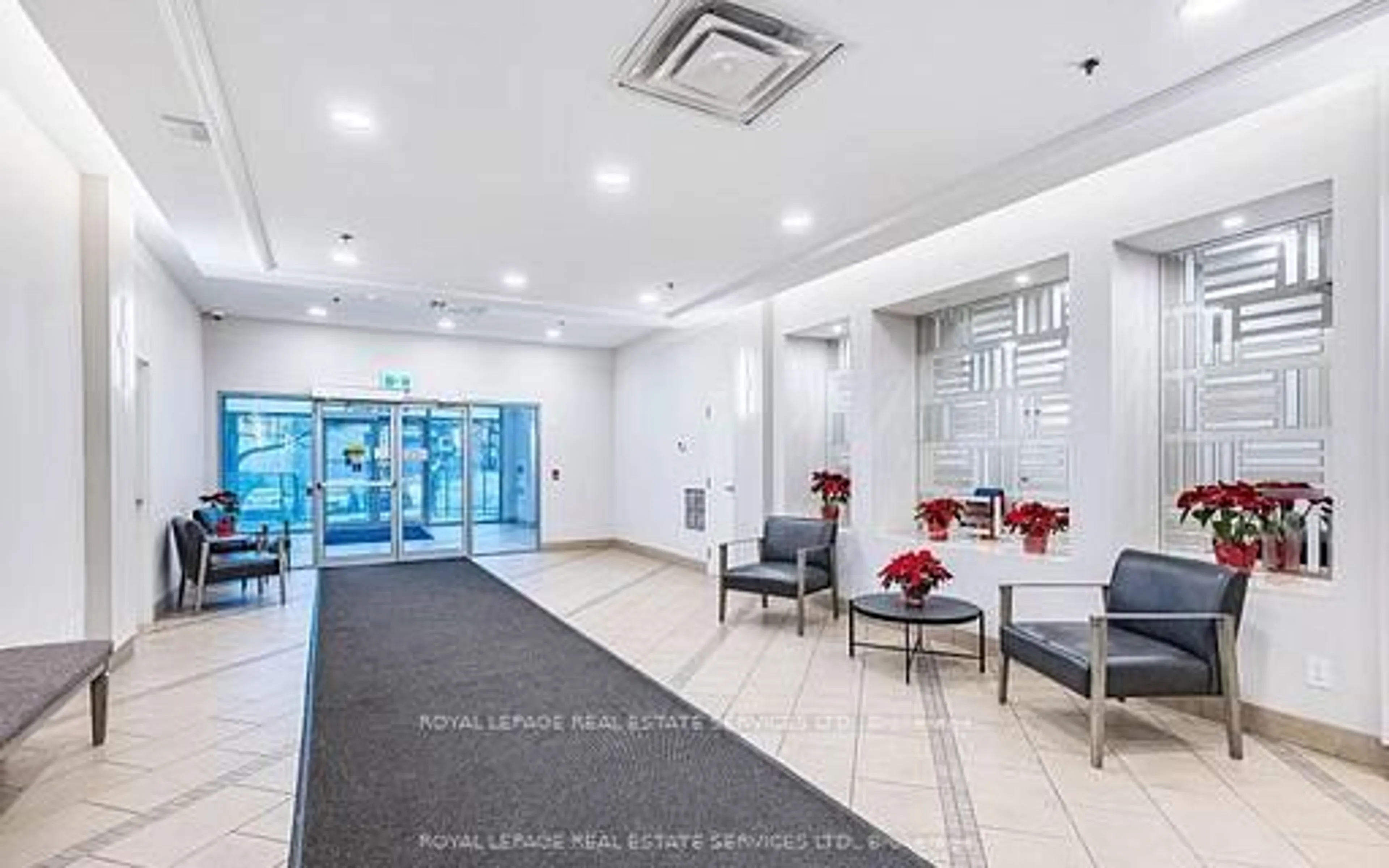 Lobby for 9 George St #1602, Brampton Ontario L6X 0T6