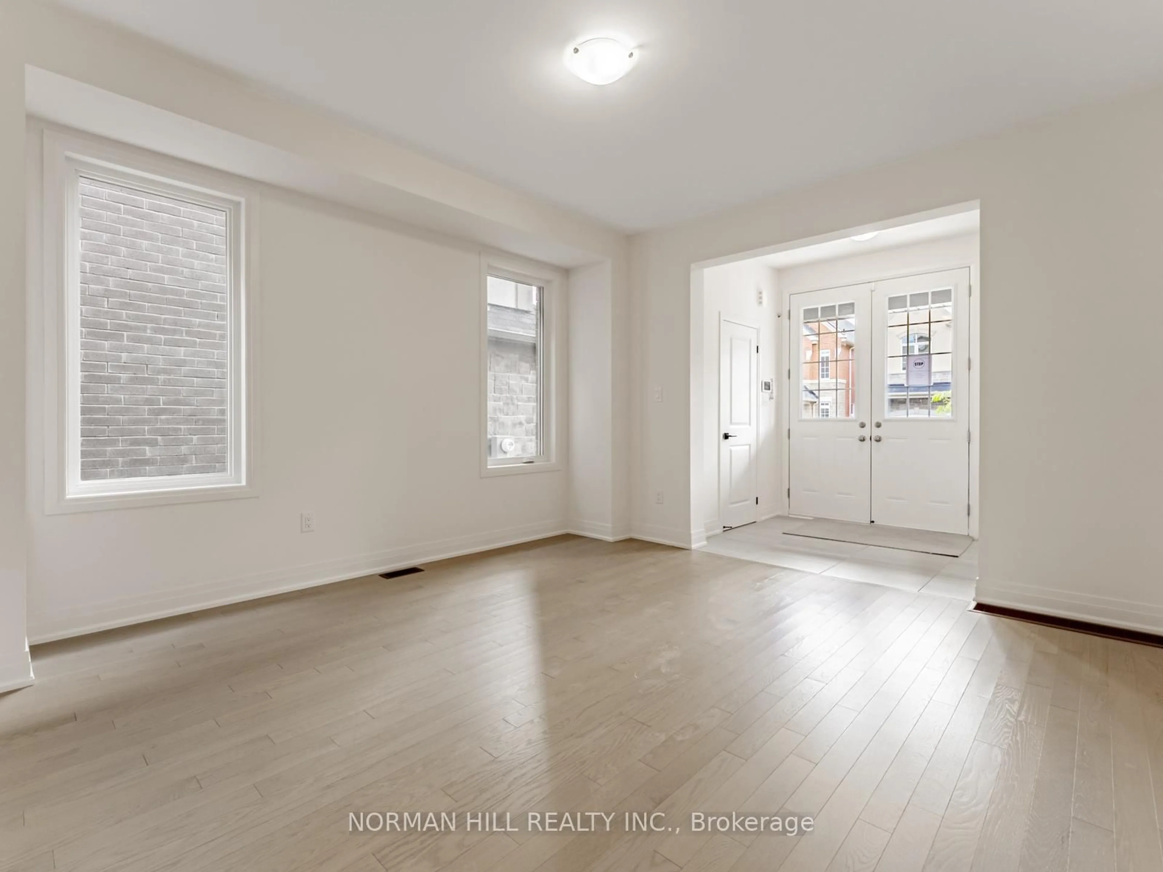 A pic of a room for 15 Lilestone Dr, Brampton Ontario L6X 0B3