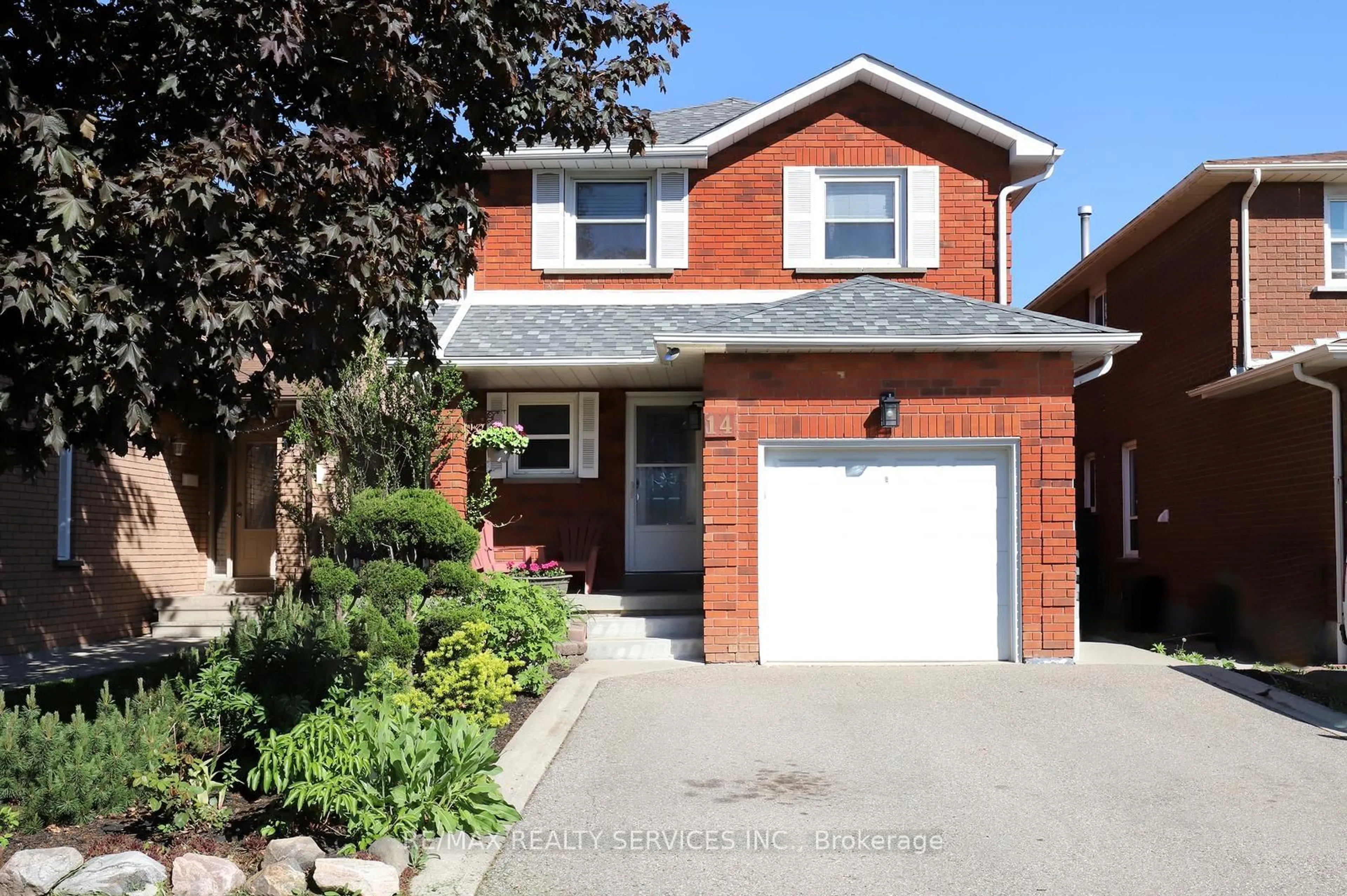Home with brick exterior material, street for 14 Kintyre St, Brampton Ontario L6Z 2Y4