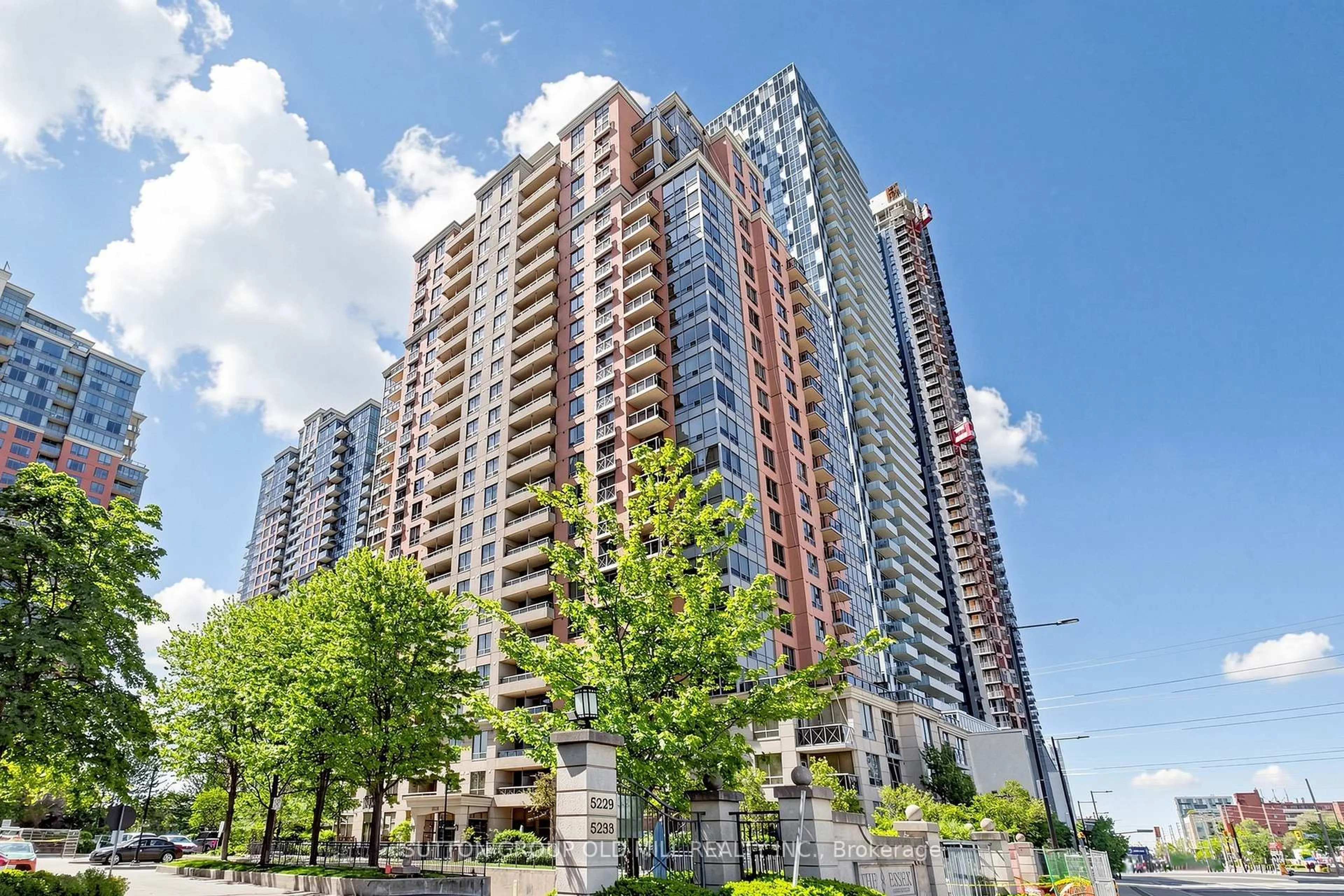 Unknown for 5233 Dundas St #1716, Toronto Ontario M9B 6M1