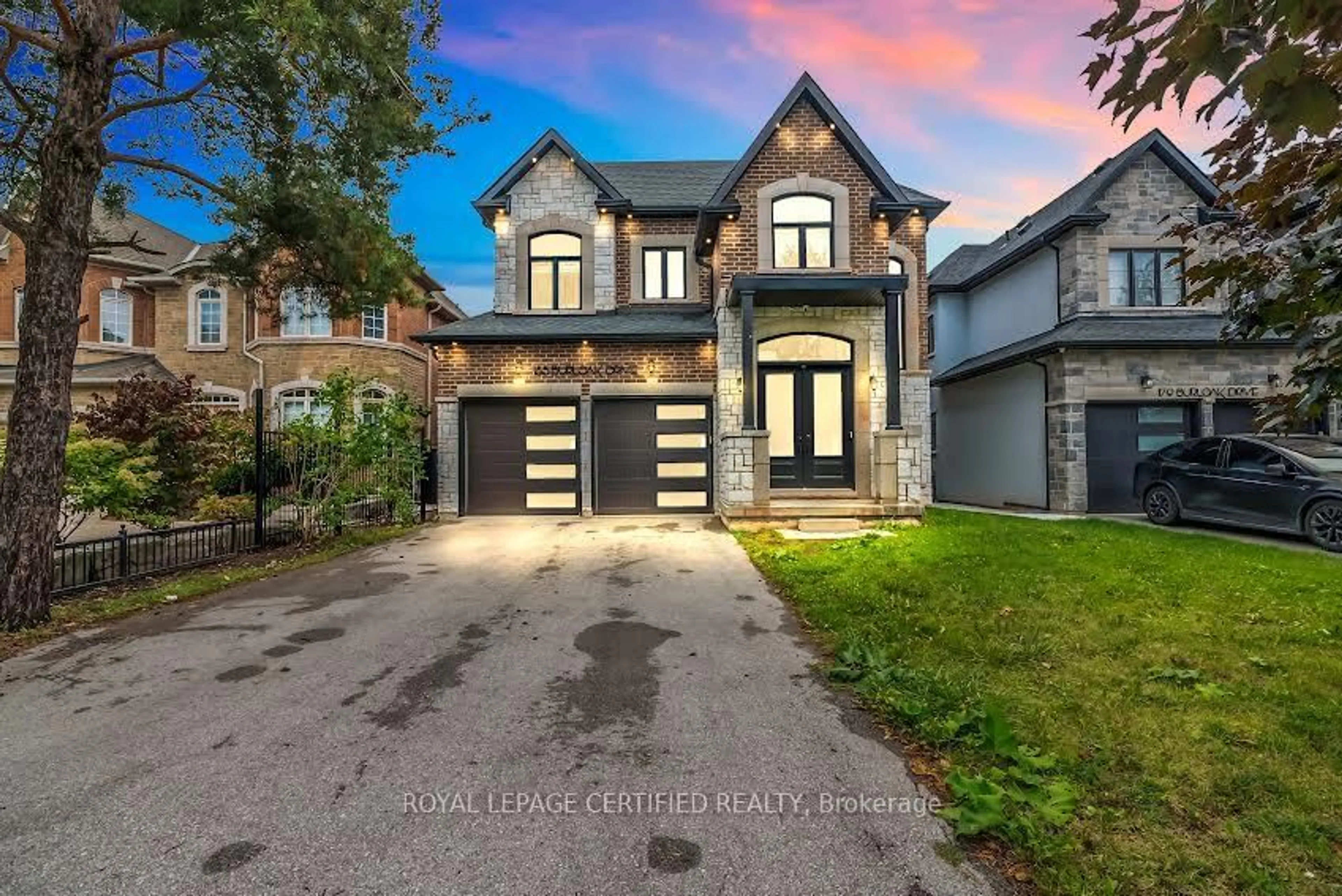 Home with brick exterior material, street for 185 Burloak Dr, Oakville Ontario L7L 4W4