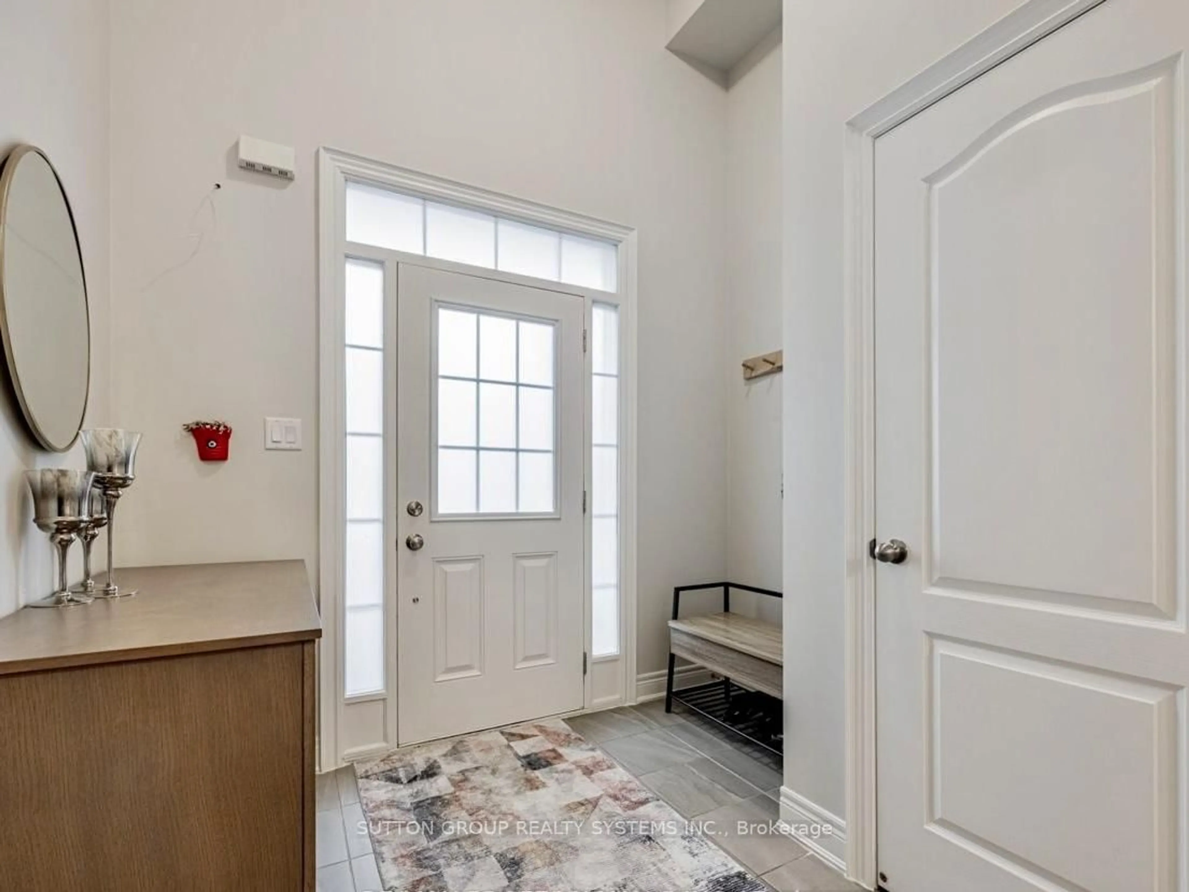 Indoor entryway for 1338 Restivo Lane, Milton Ontario L9E 1K2