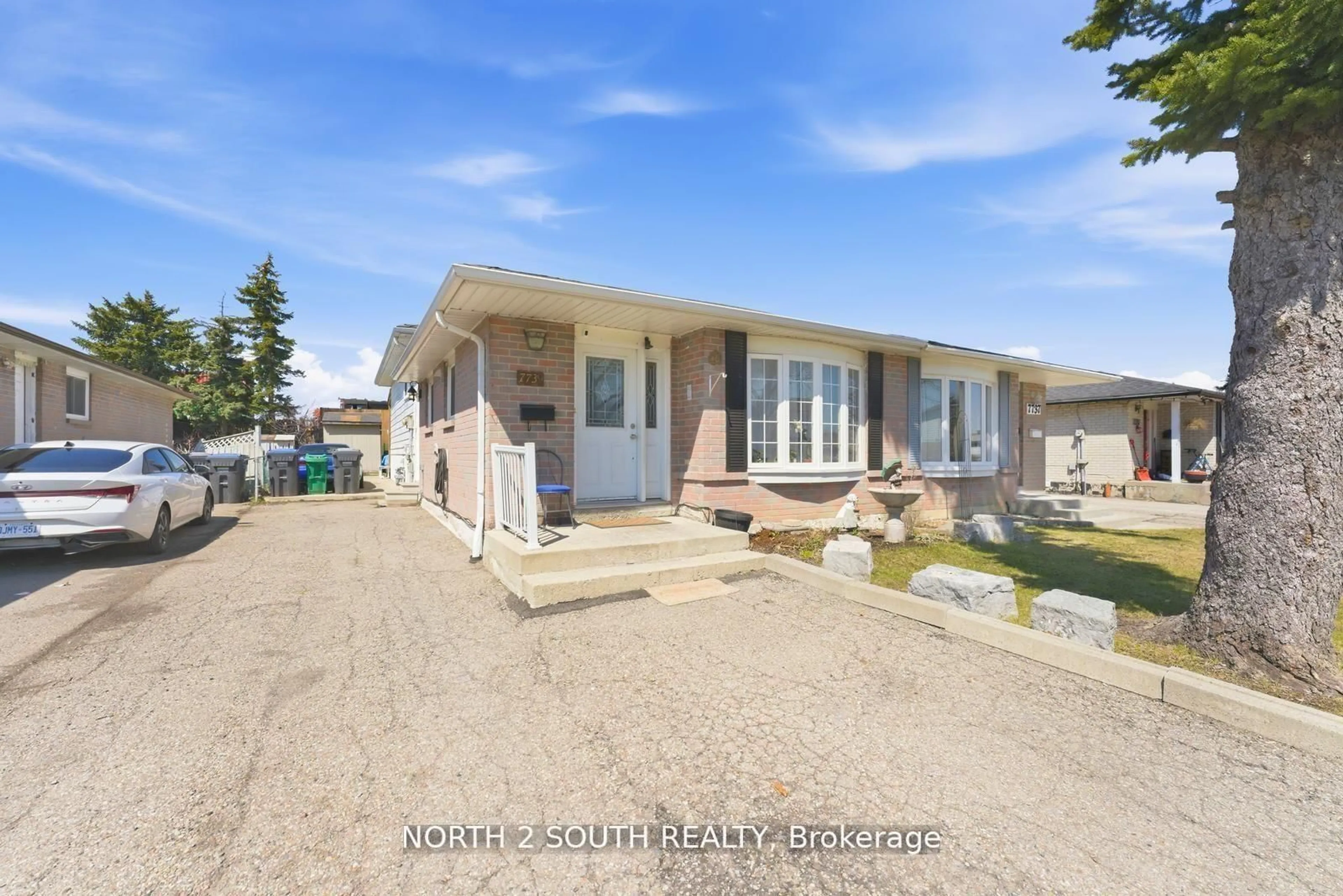 Unknown for 7739 Priory Cres, Mississauga Ontario L4T 3H6