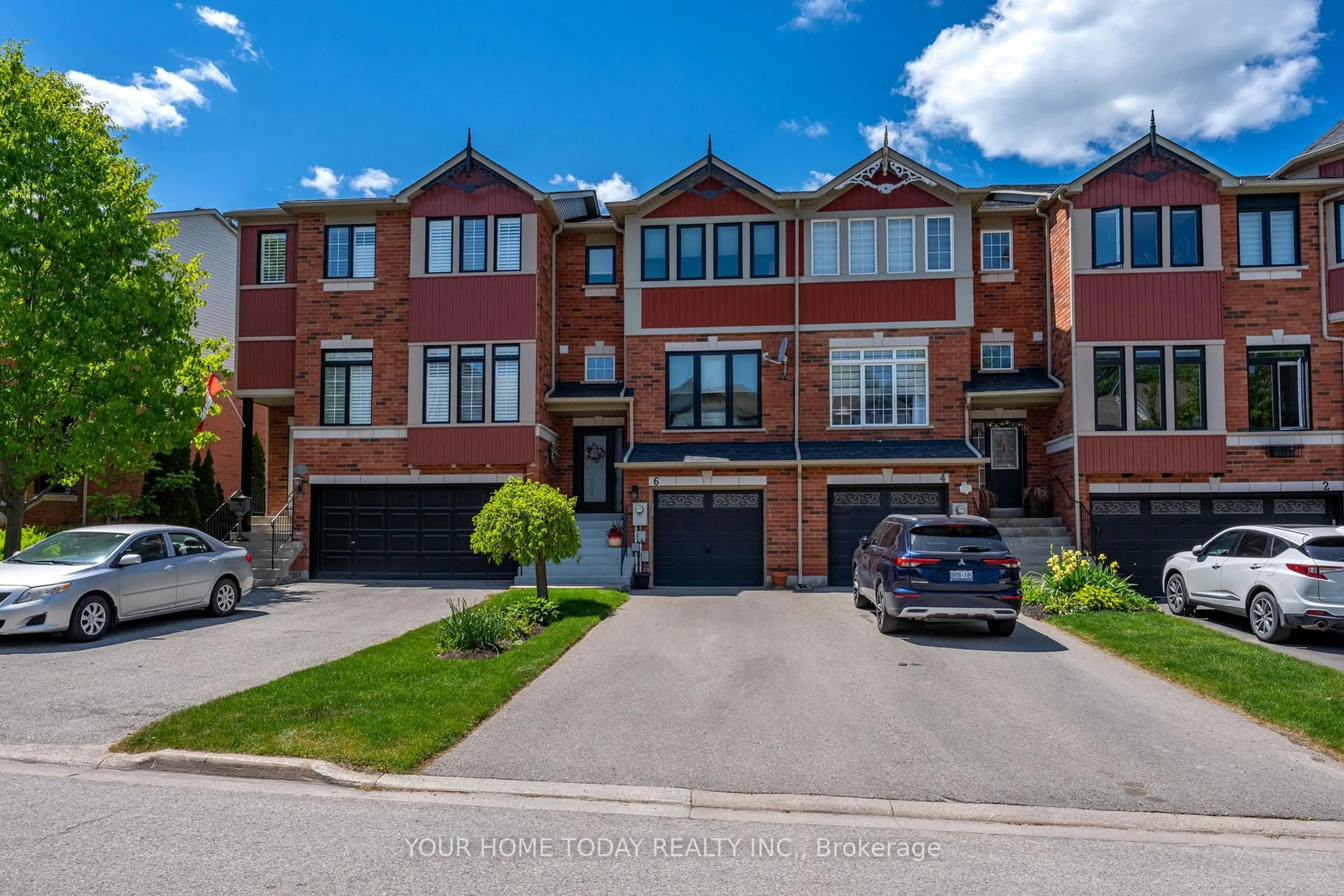 A pic from outside/outdoor area/front of a property/back of a property/a pic from drone, street for 6 Grey Owl Ru, Halton Hills Ontario L7G 5Z7