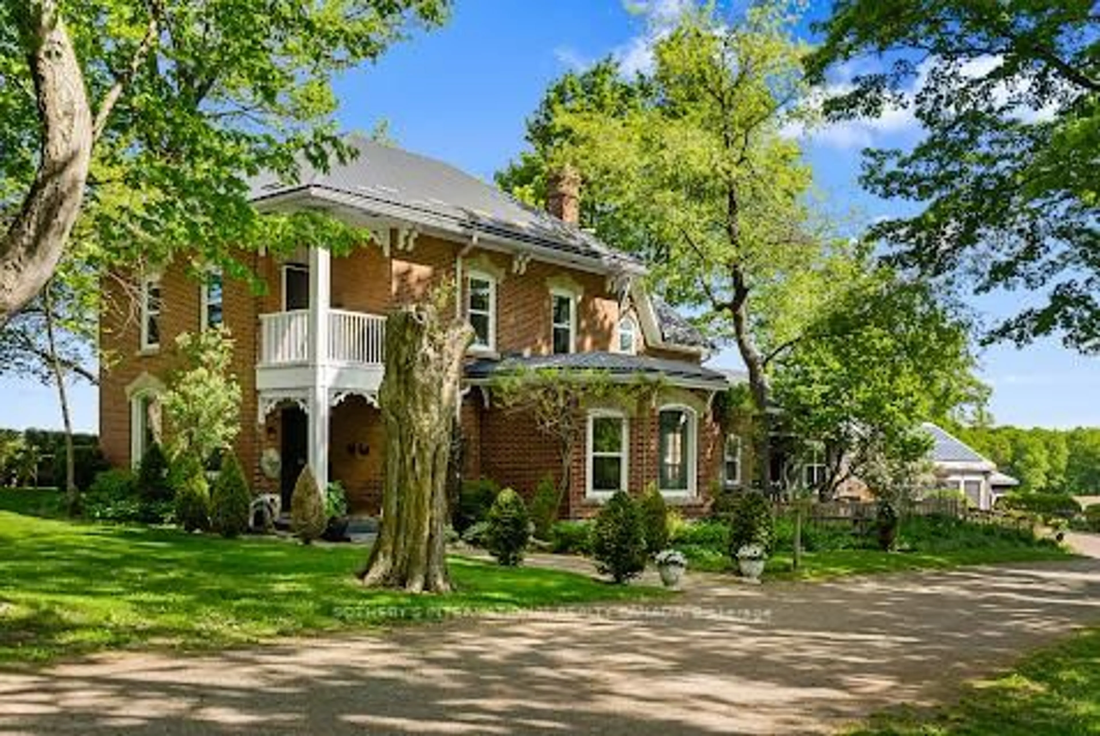 Home with brick exterior material, street for 18101 Shaws Creek Rd, Caledon Ontario L7K 0E8