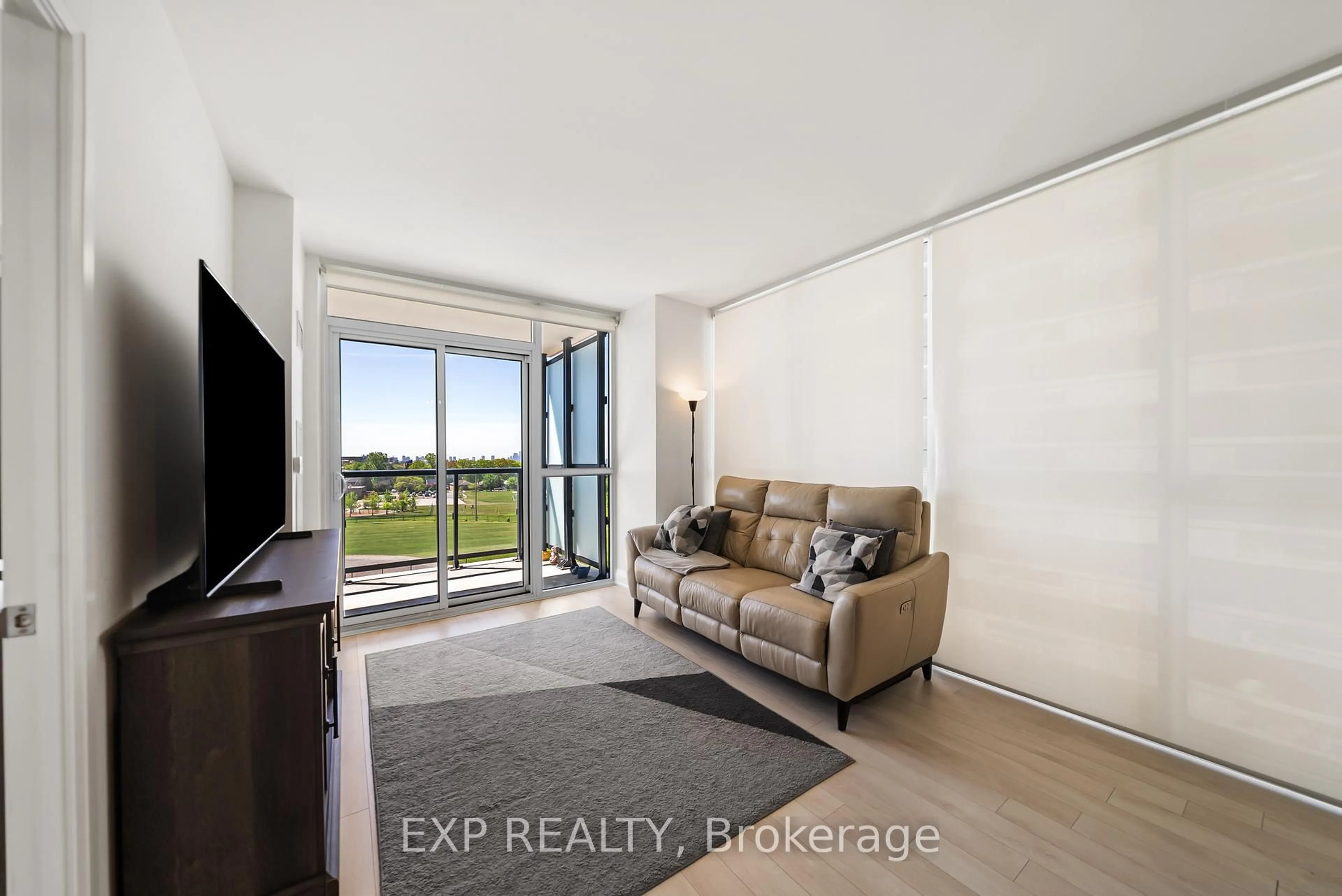 A pic of a room for 1461 Lawrence Ave #610, Toronto Ontario M6L 1B3