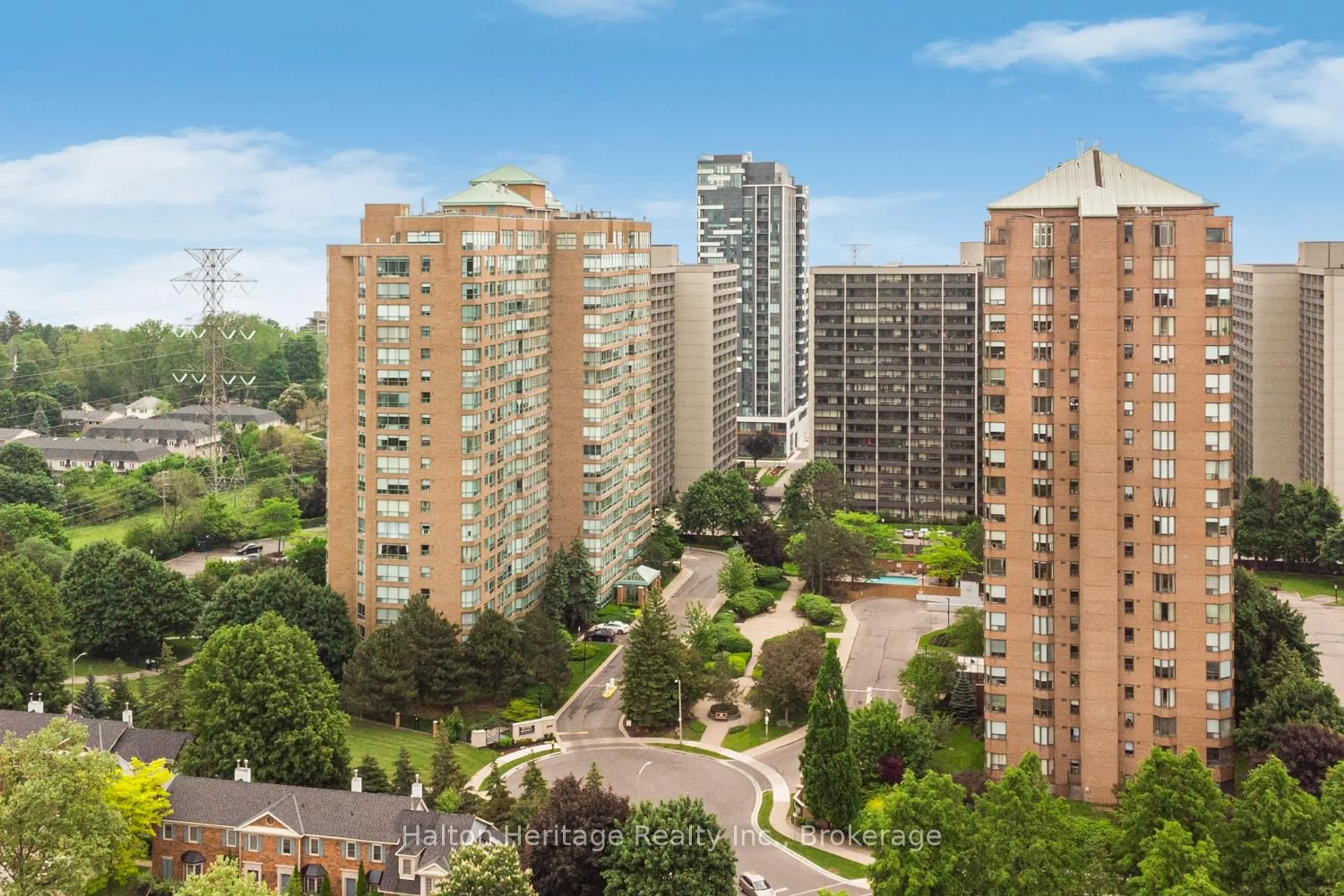 A pic from outside/outdoor area/front of a property/back of a property/a pic from drone, city buildings view from balcony for 1276 Maple Crossing Blvd #1711, Burlington Ontario L7S 2J9