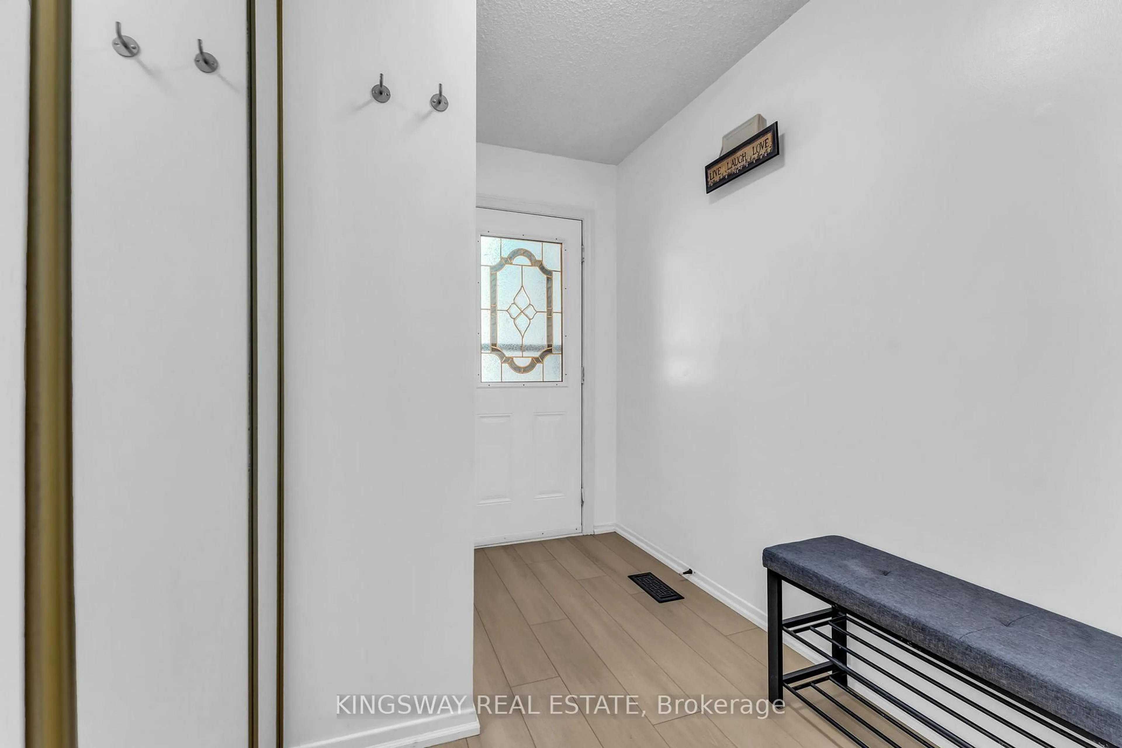 Unknown for 680 Regency Crt #104, Burlington Ontario L7N 3L9