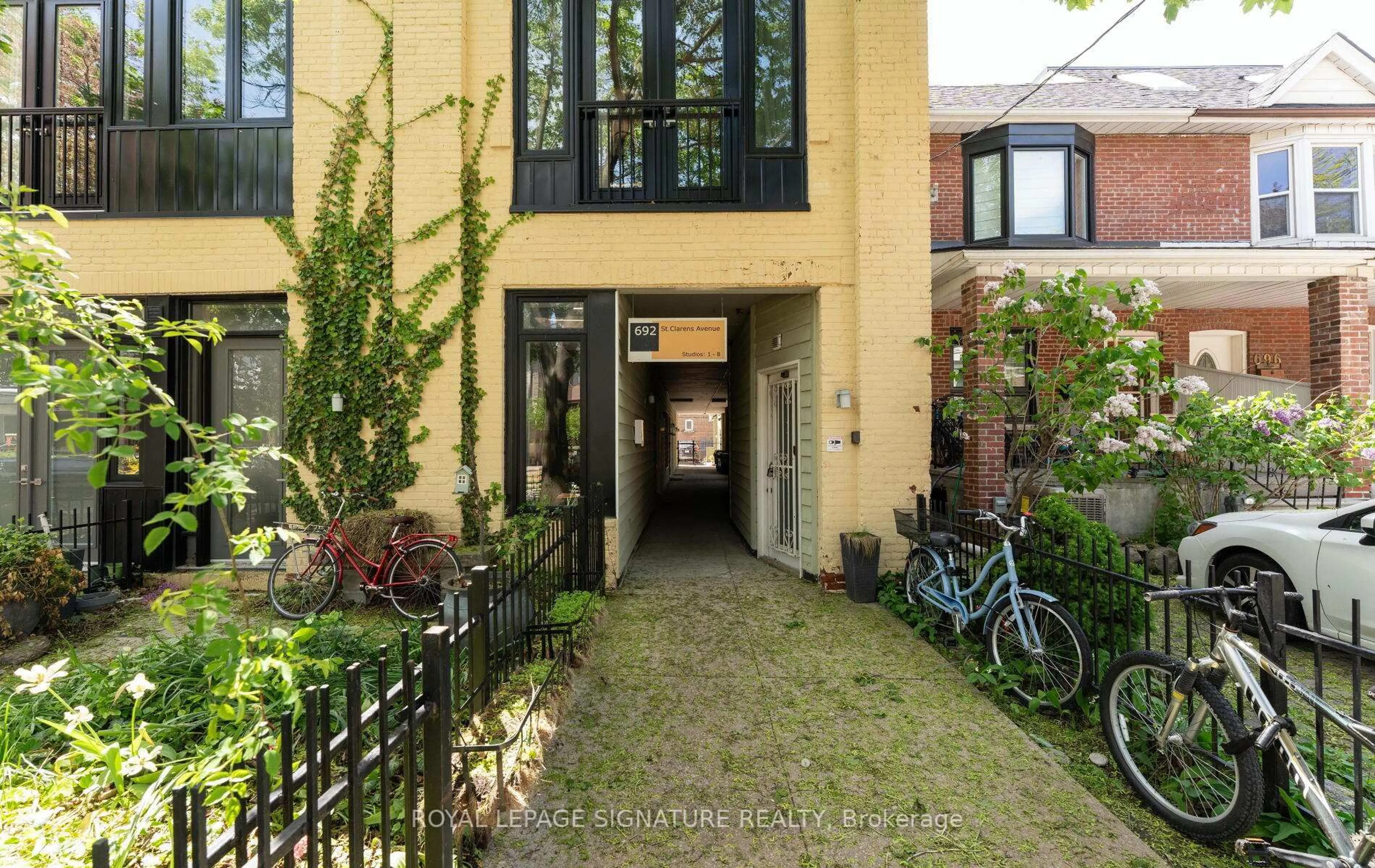 Unknown for 692 St. Clarens Ave #7, Toronto Ontario M6H 3X1