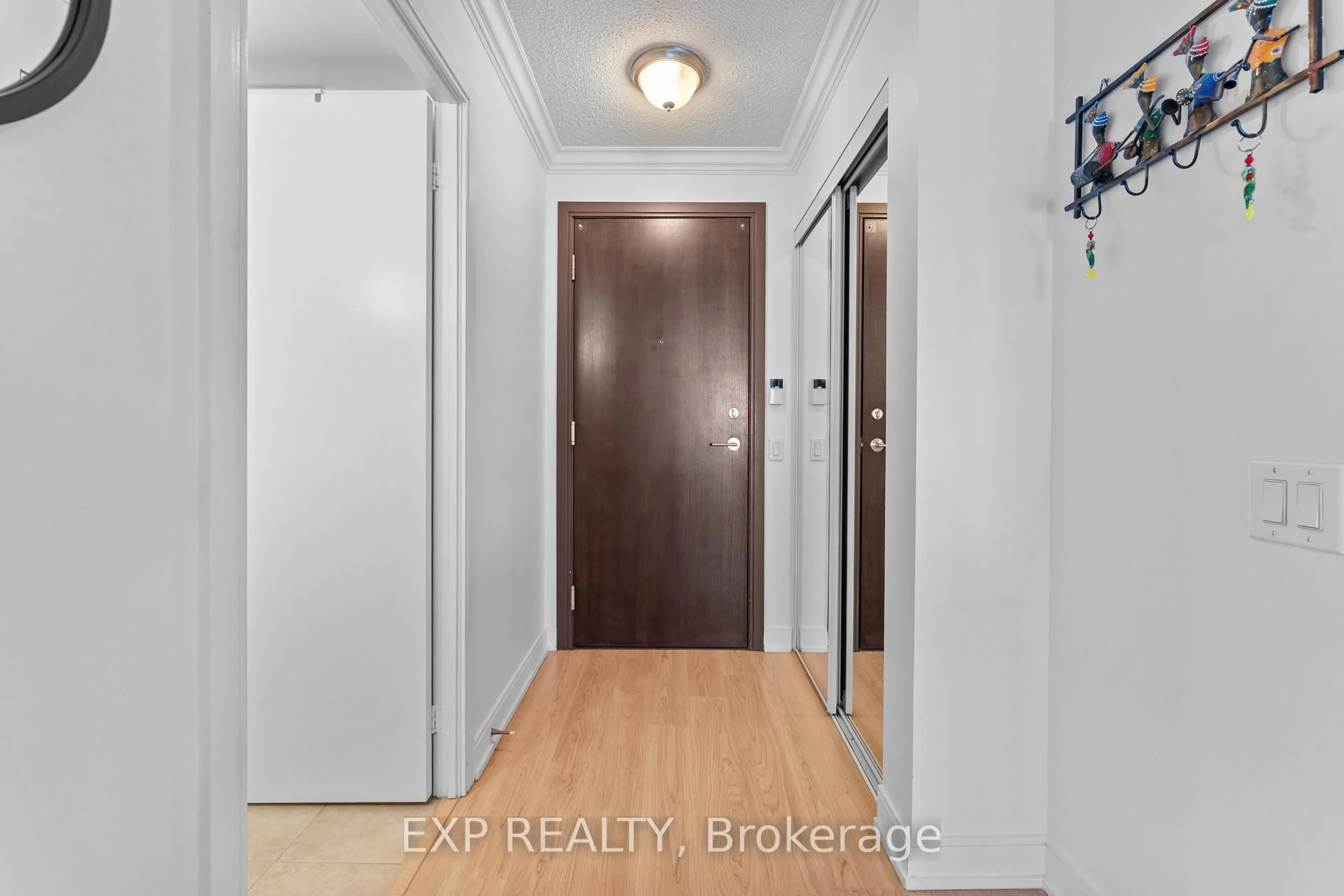 Indoor entryway for 35 Viking Lane #436, Toronto Ontario M9B 0A2