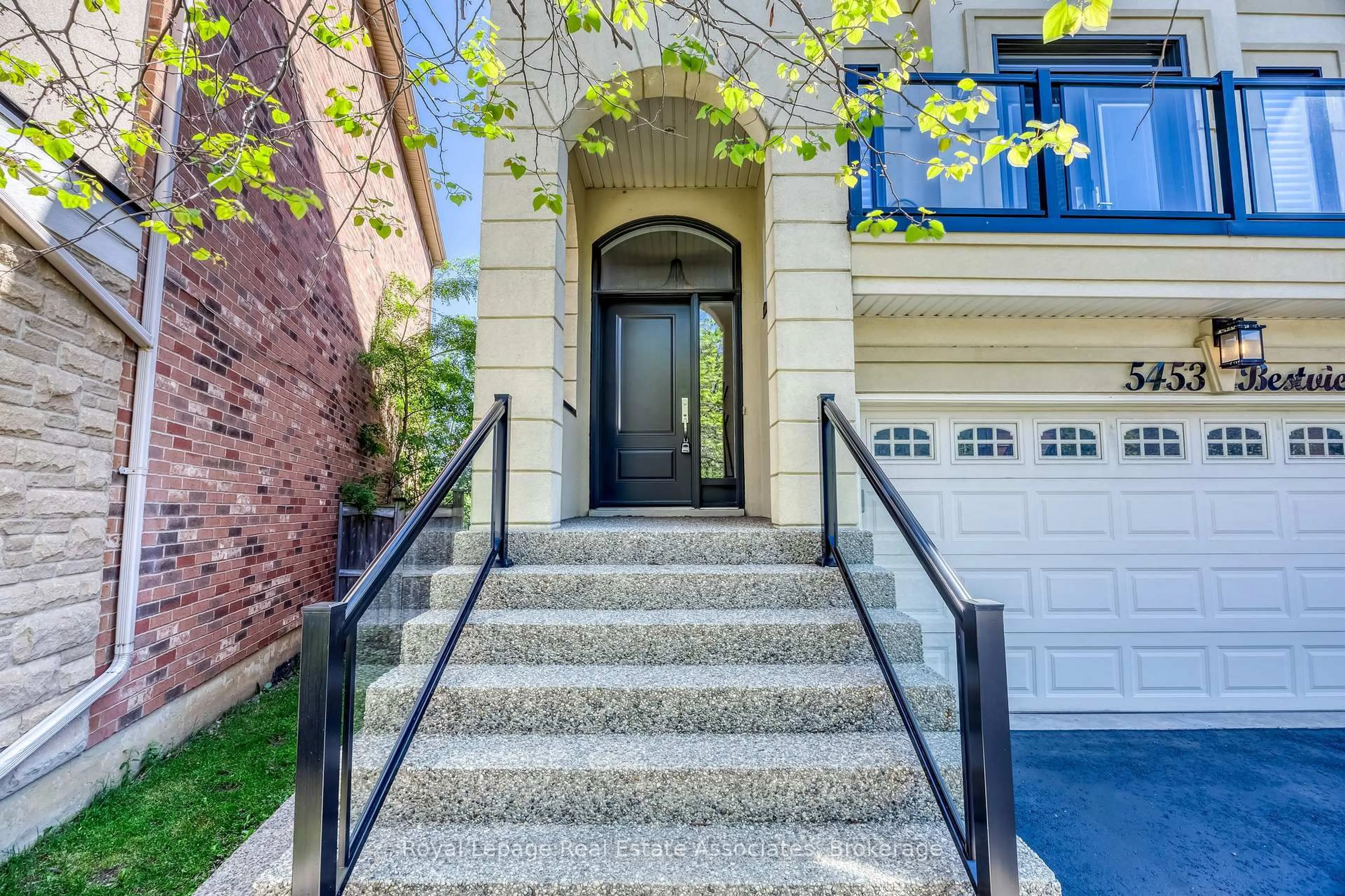 Unknown for 5453 Bestview Way, Mississauga Ontario L5M 0B1
