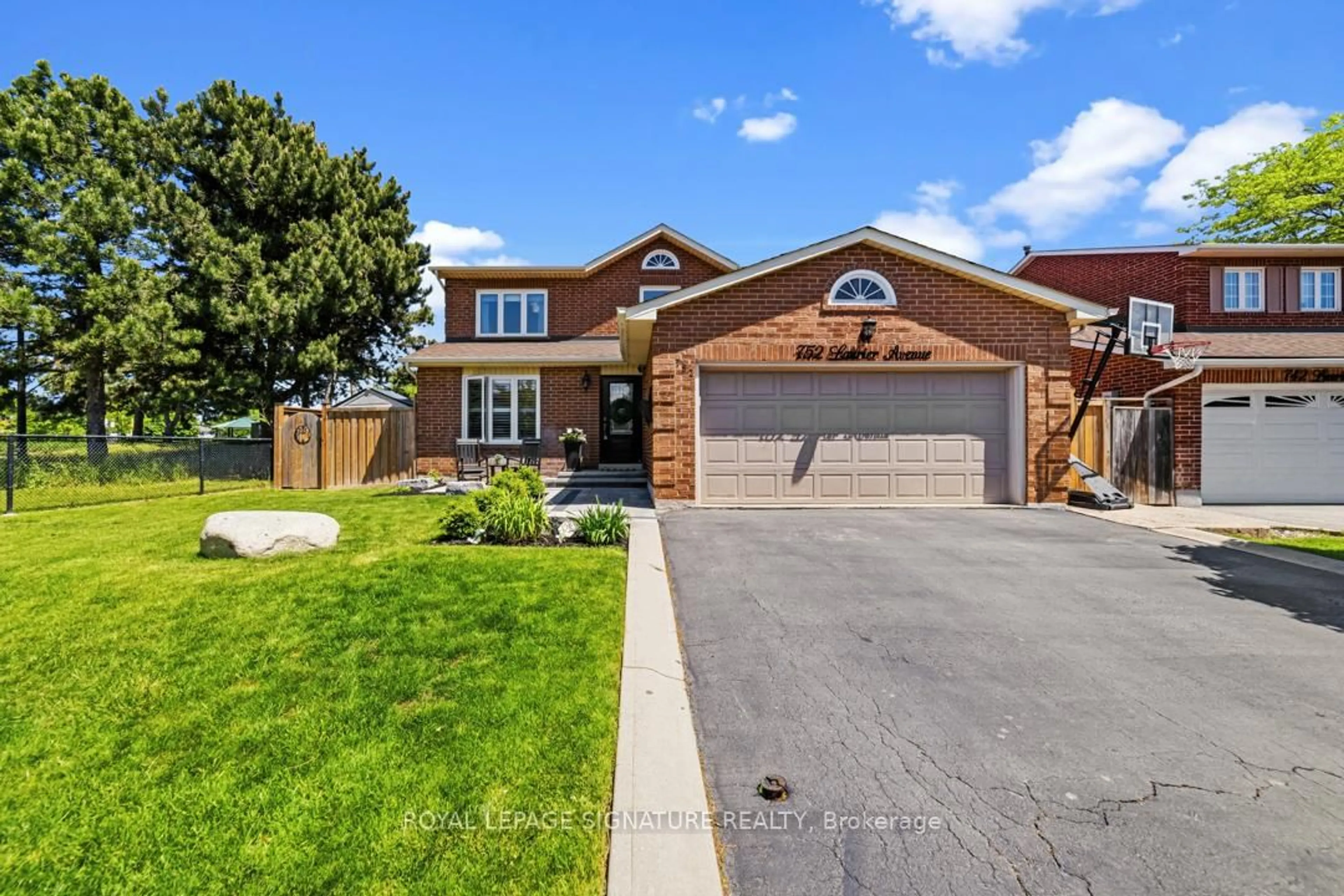 Home with brick exterior material, street for 752 Laurier Ave, Milton Ontario L9T 4S6