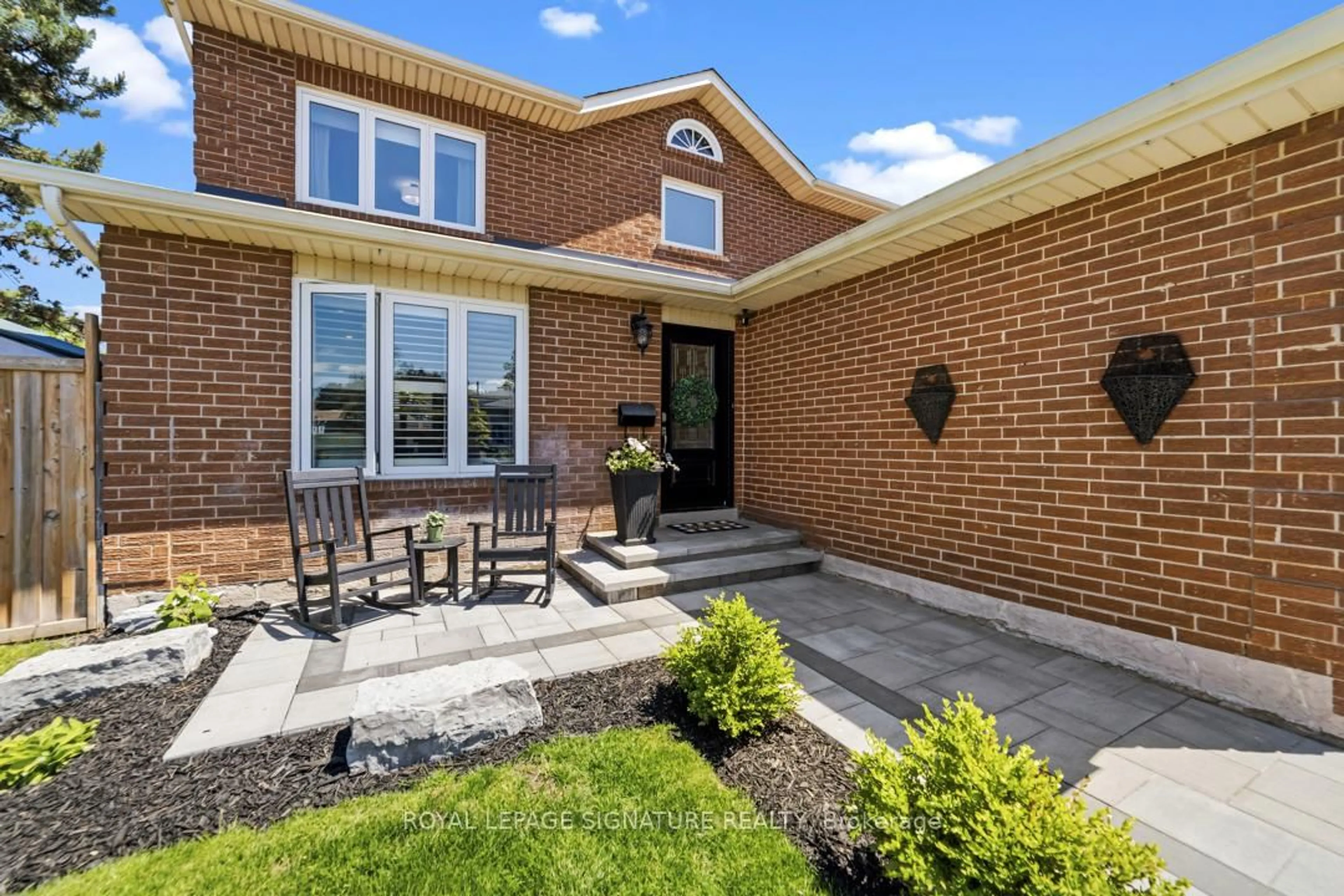 Home with brick exterior material, street for 752 Laurier Ave, Milton Ontario L9T 4S6
