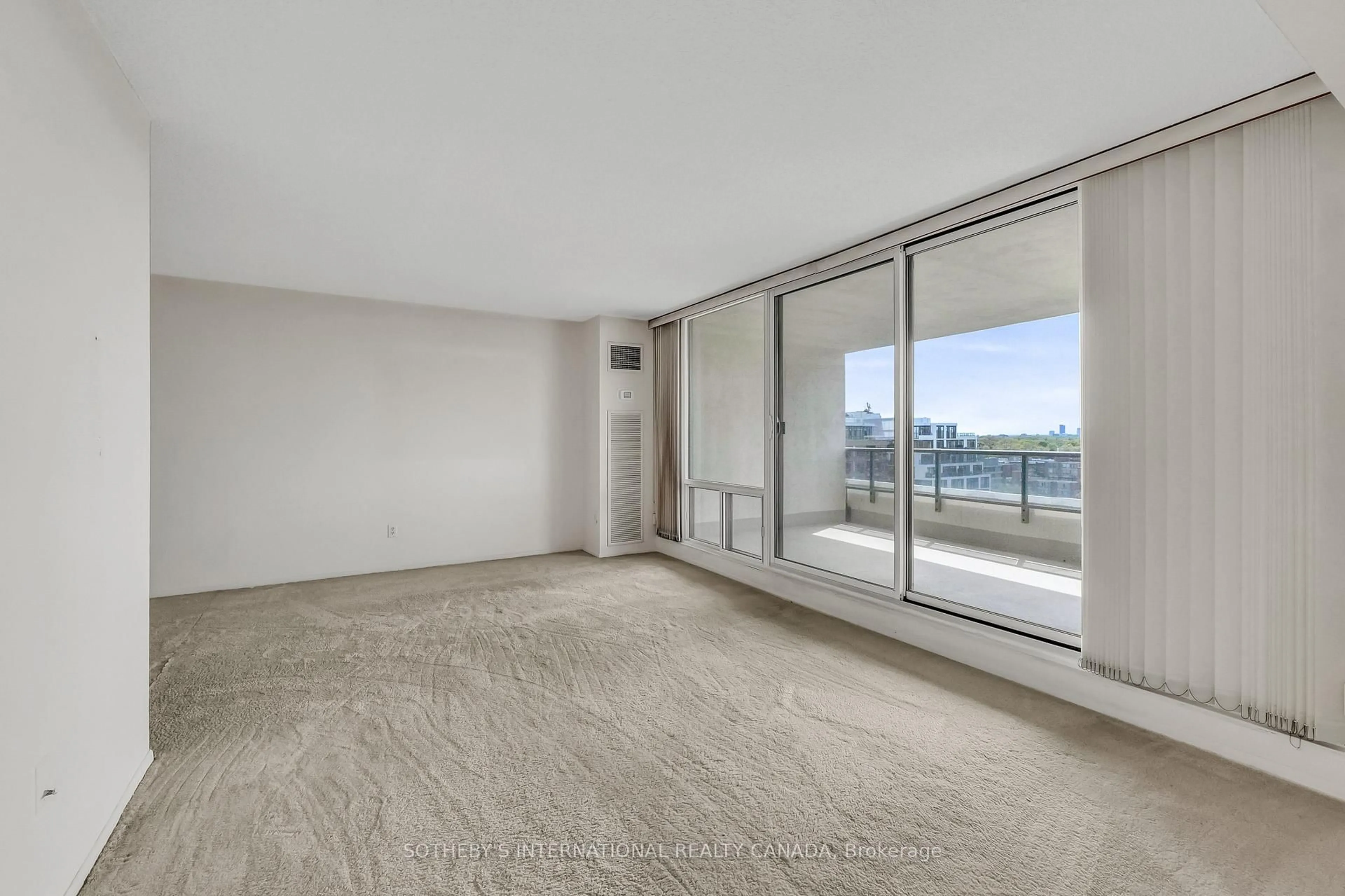 A pic of a room for 50 Quebec Ave #904, Toronto Ontario M6P 4B4