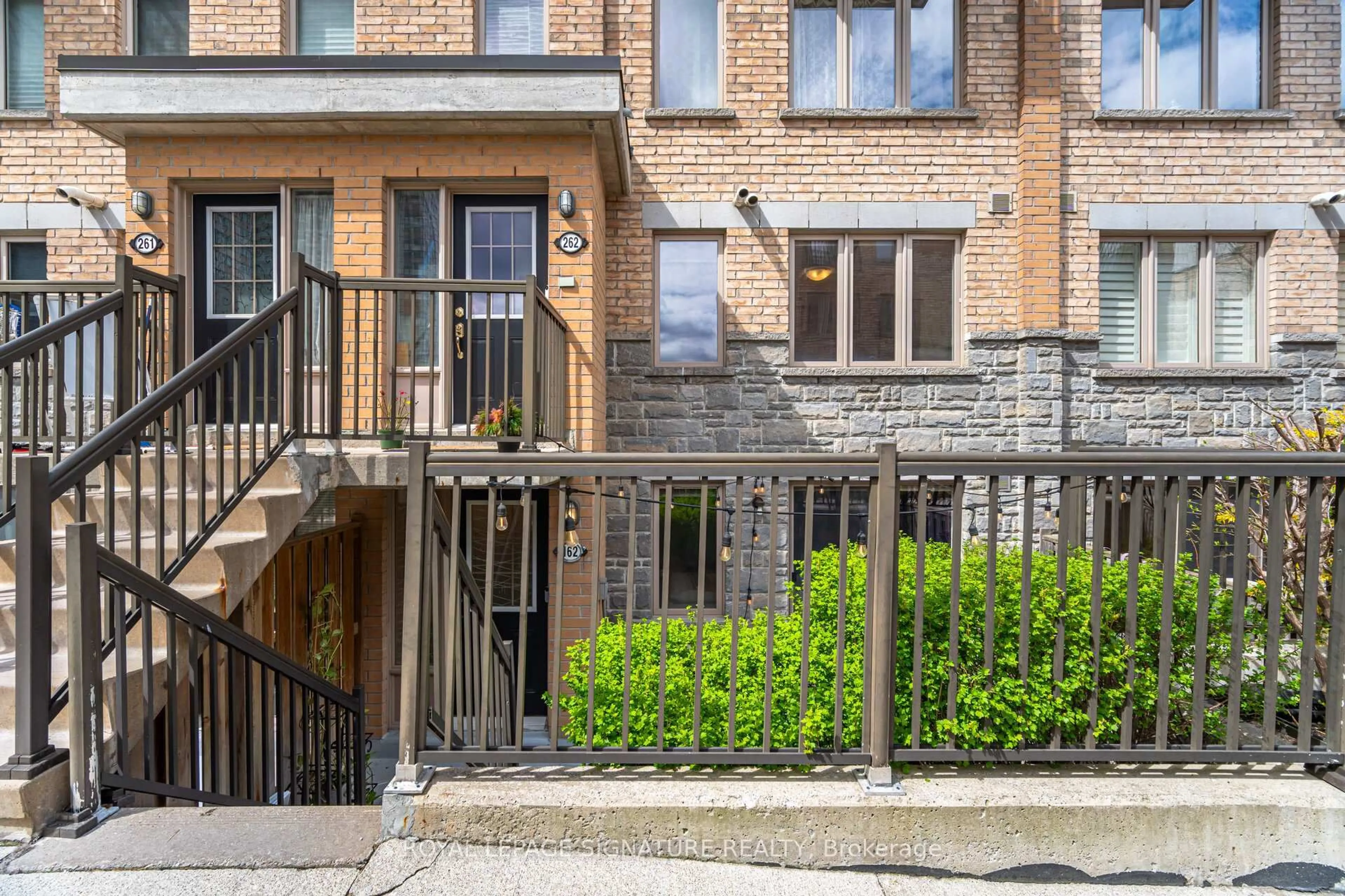 Unknown for 8 Foundry Ave #162, Toronto Ontario M6H 0A5