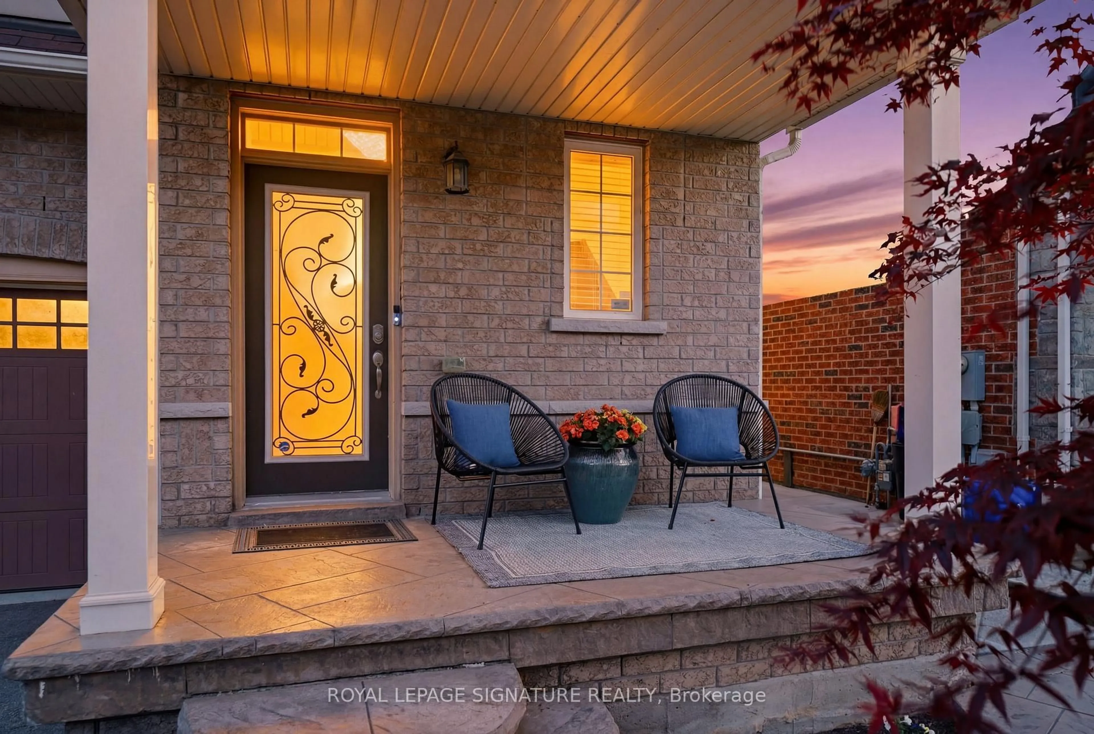 Indoor entryway for 641 Murray Meadows Pl, Milton Ontario L9T 8L7