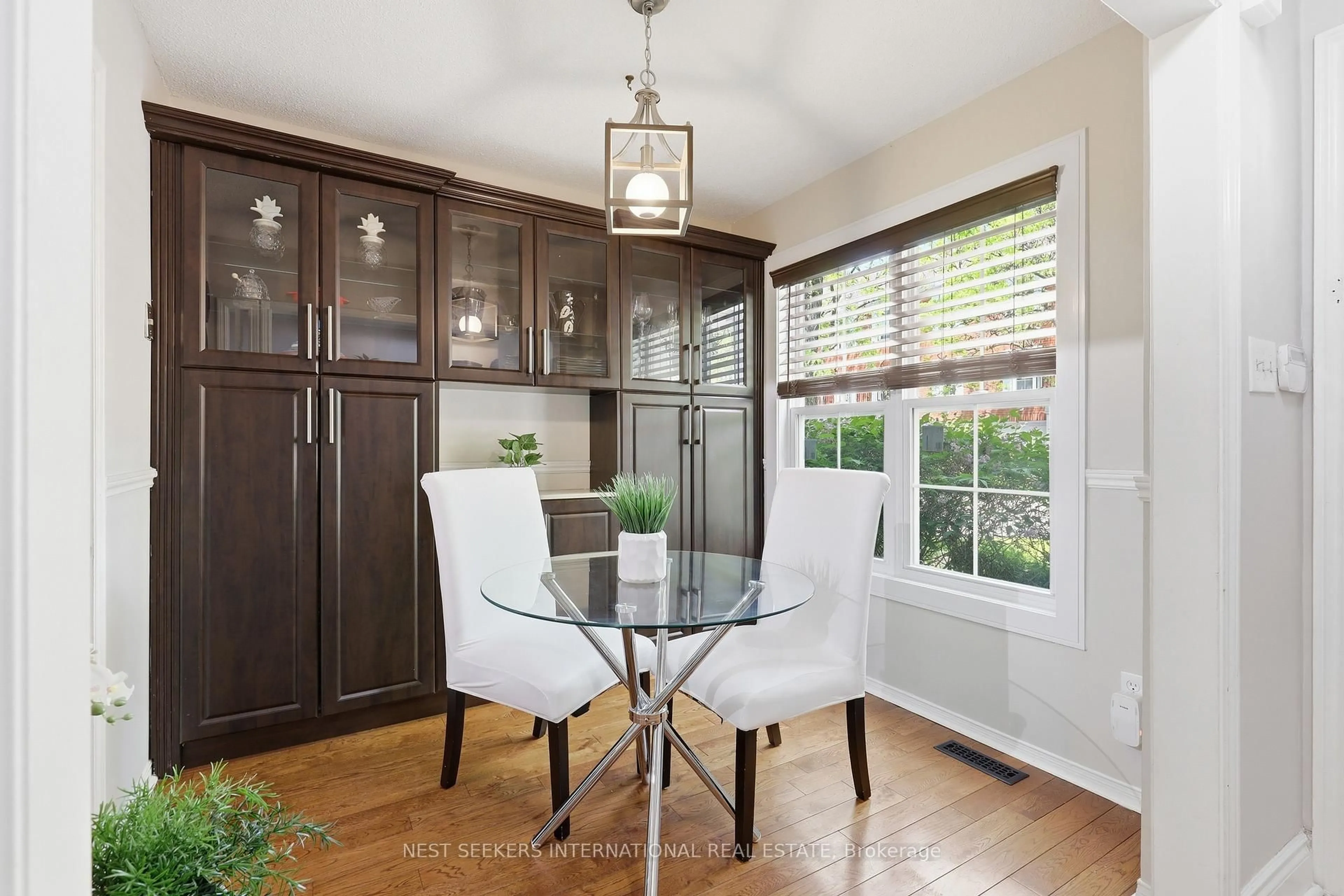 Dining room, unknown for 36 Stornwood Crt, Brampton Ontario L6W 4H5