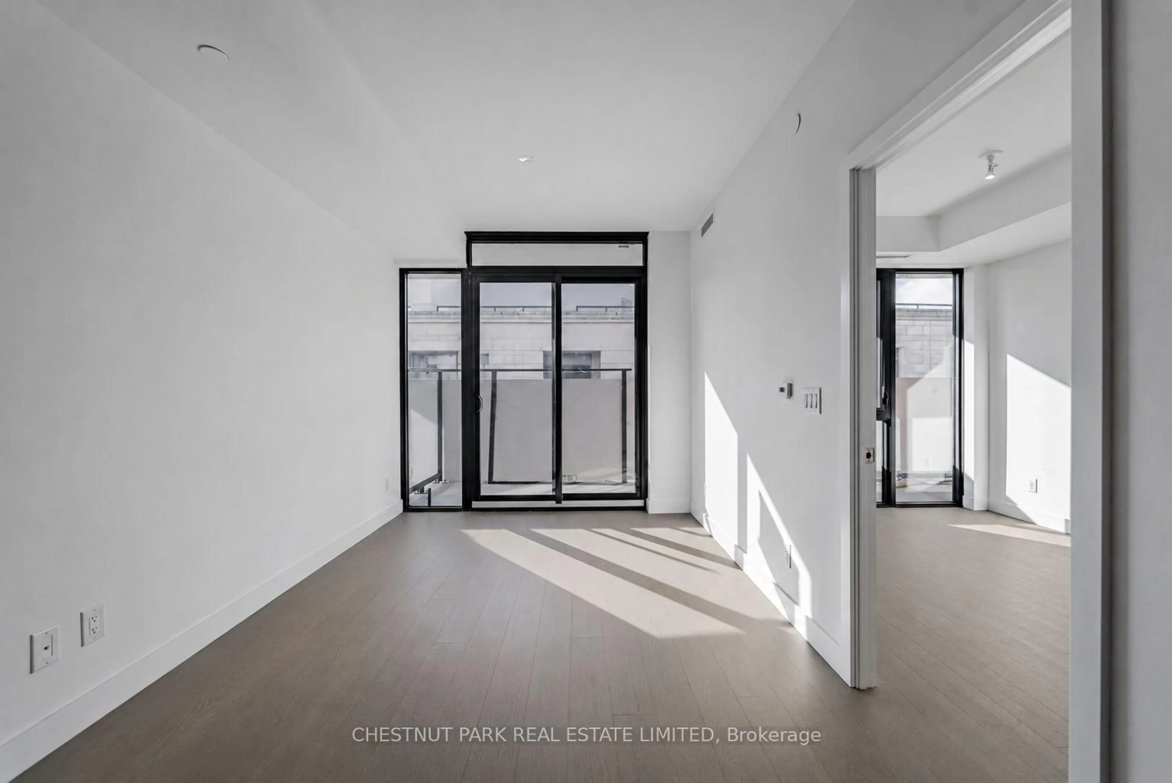 Indoor foyer for 160 Kingsway Cres #703, Toronto Ontario M8X 0B5