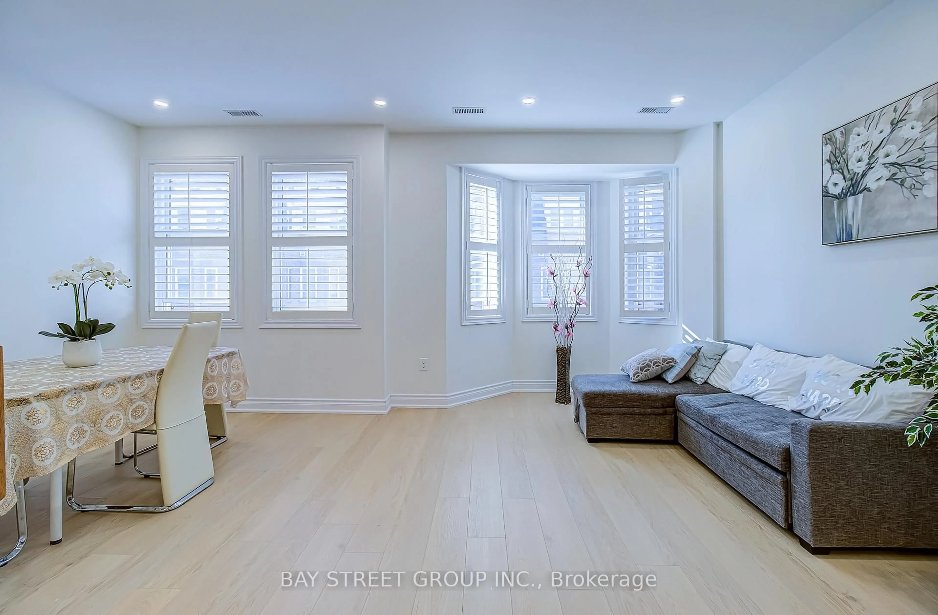 Living room with furniture, unknown for 760 Lawrence Ave #87, Toronto Ontario M6A 3E7
