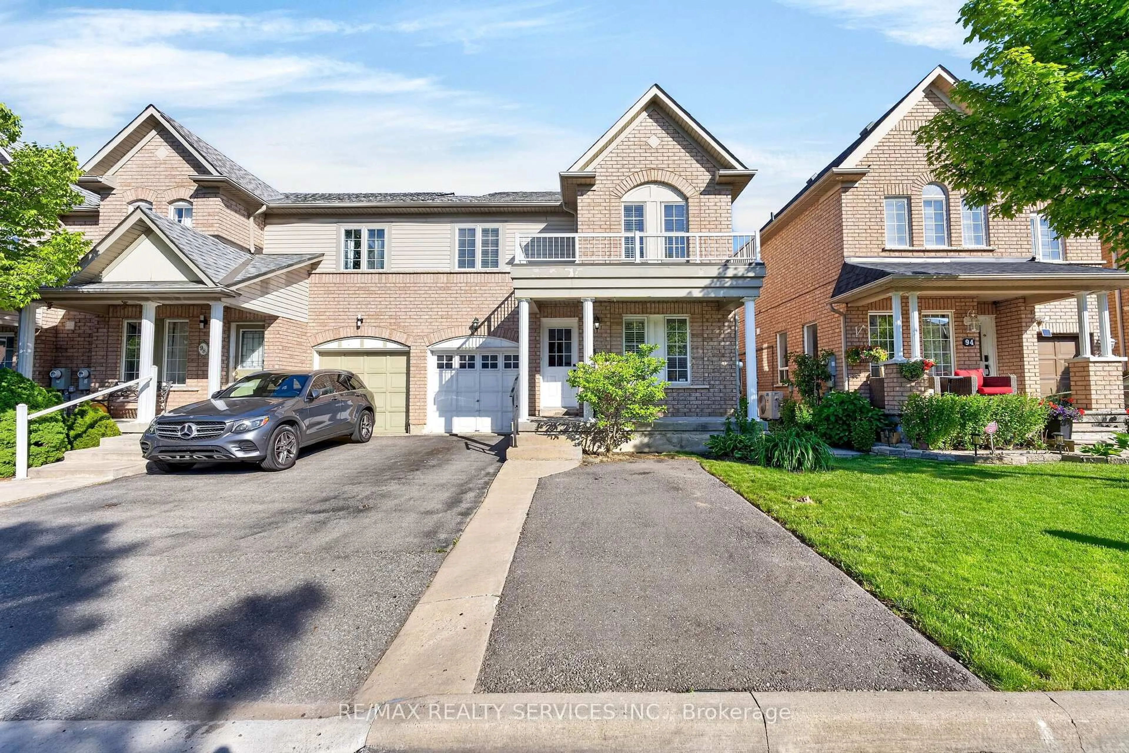 Unknown for 96 Tideland Dr, Brampton Ontario L7A 2V8