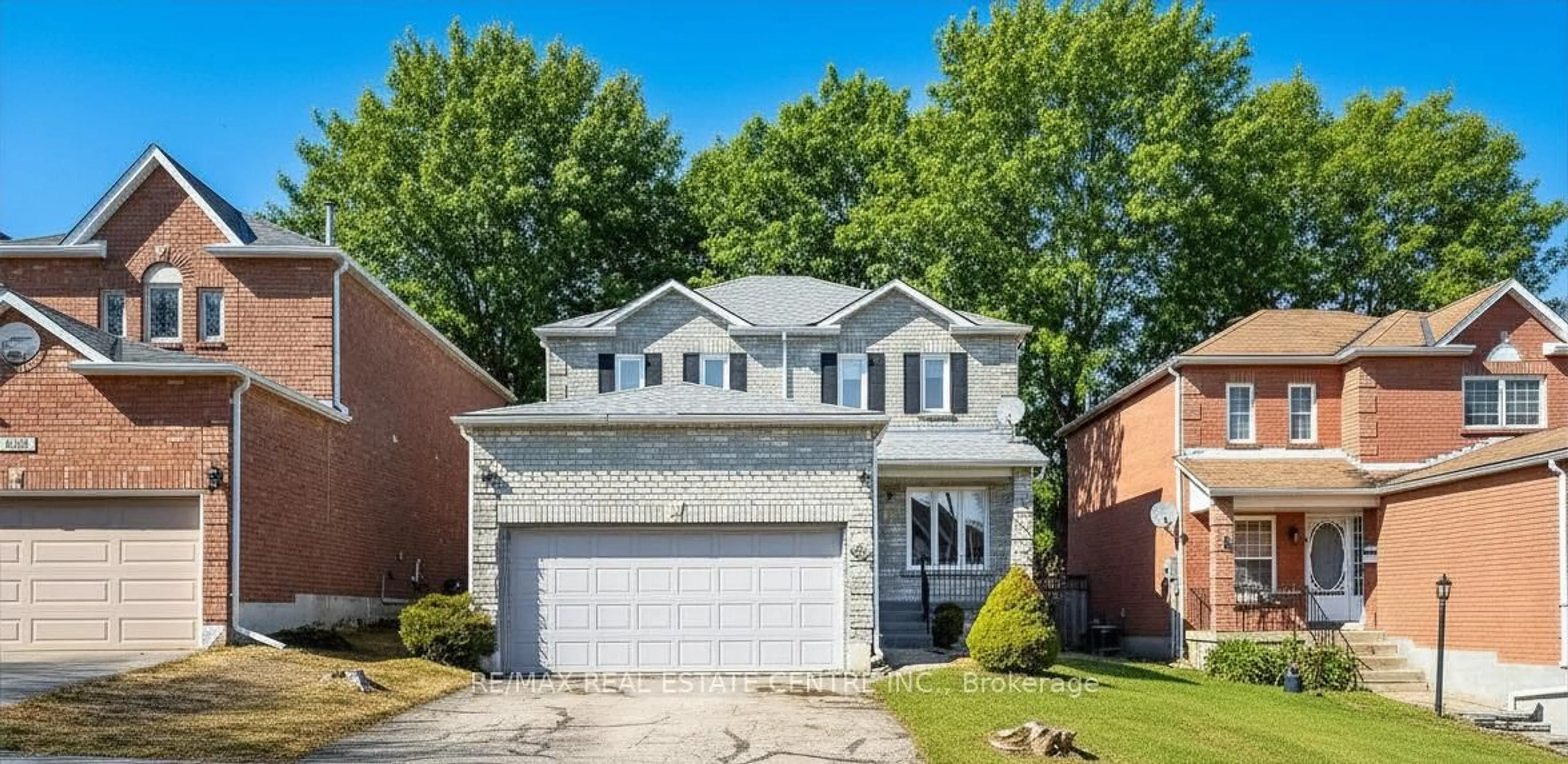 Home with brick exterior material, street for 190 Lisa Marie Dr, Orangeville Ontario L9W 4P7