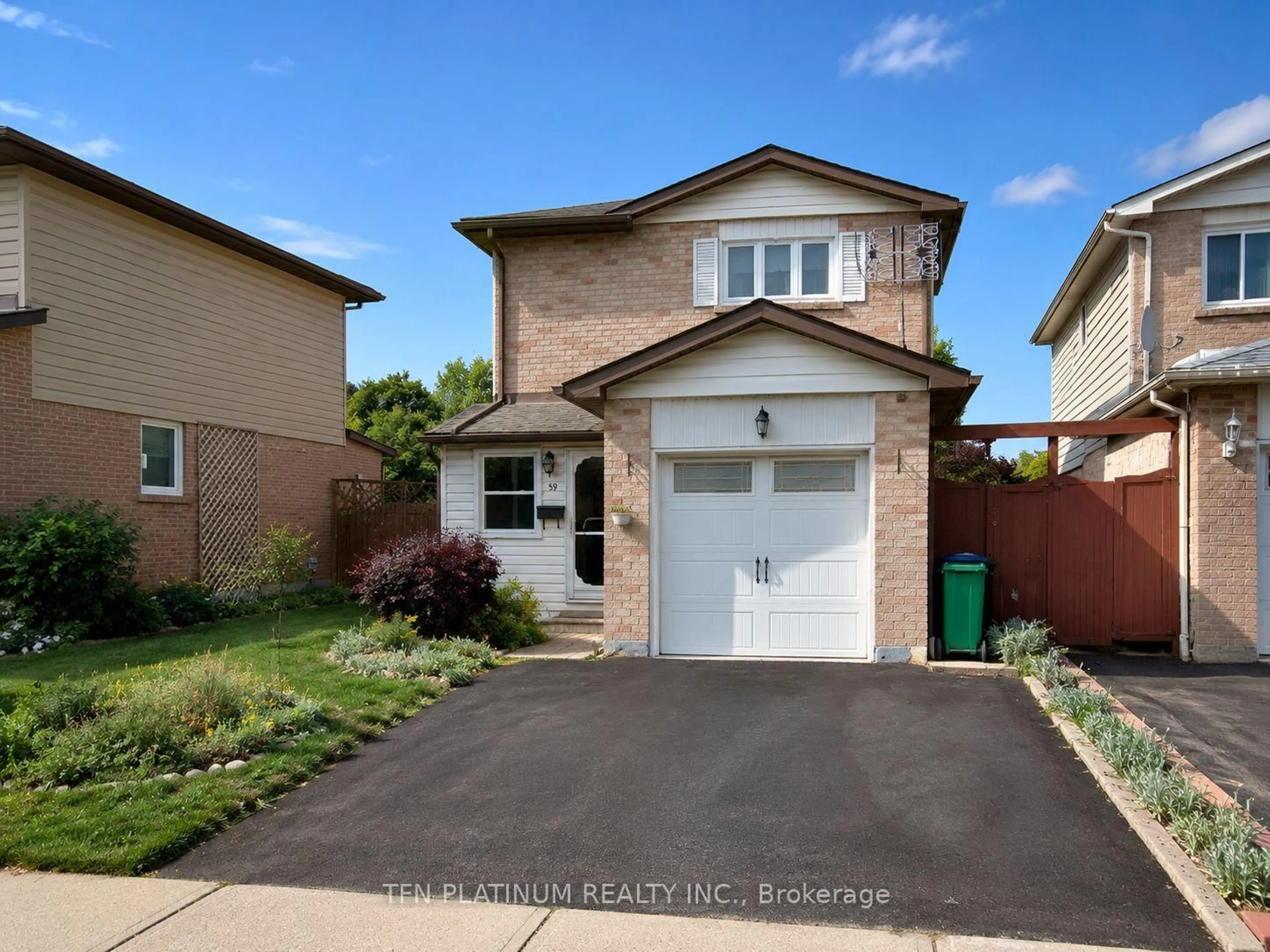 Home with brick exterior material, street for 59 Martindale Cres, Brampton Ontario L6X 2V7