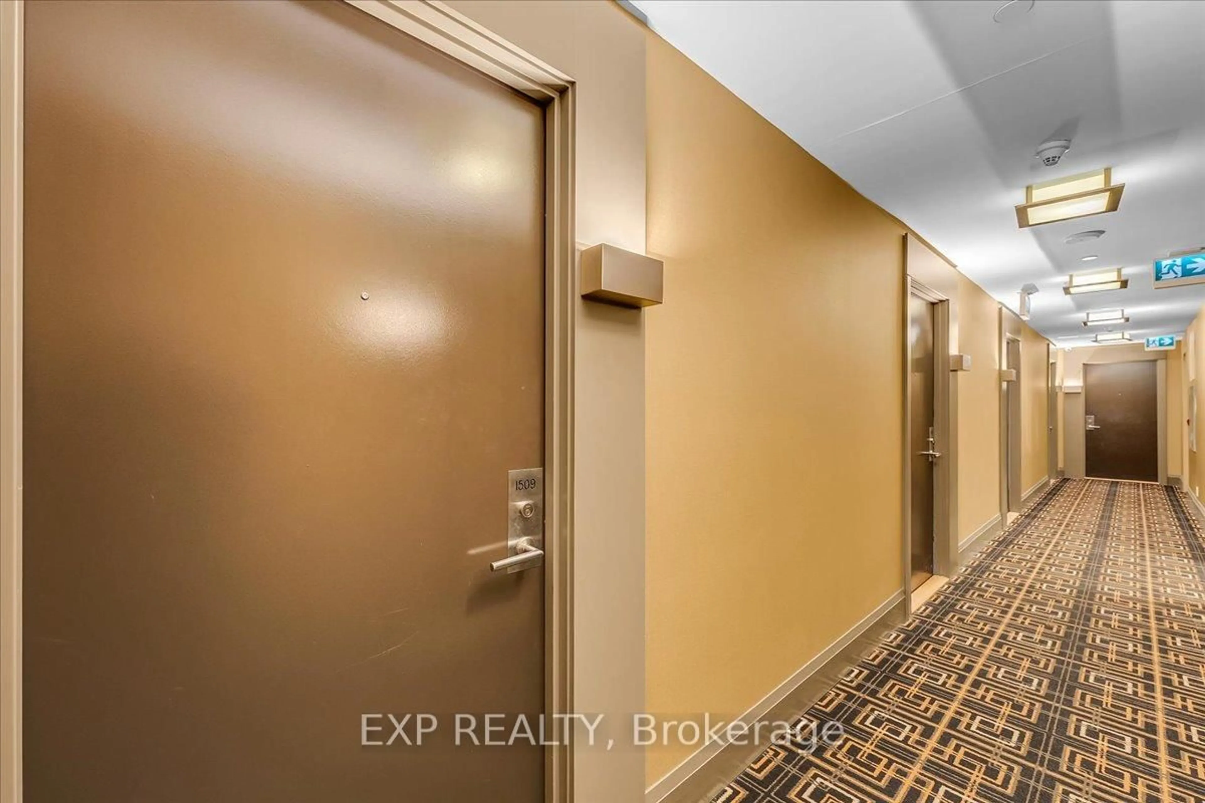 Indoor entryway for 17 Zorra St #1509, Toronto Ontario M8Z 0C8