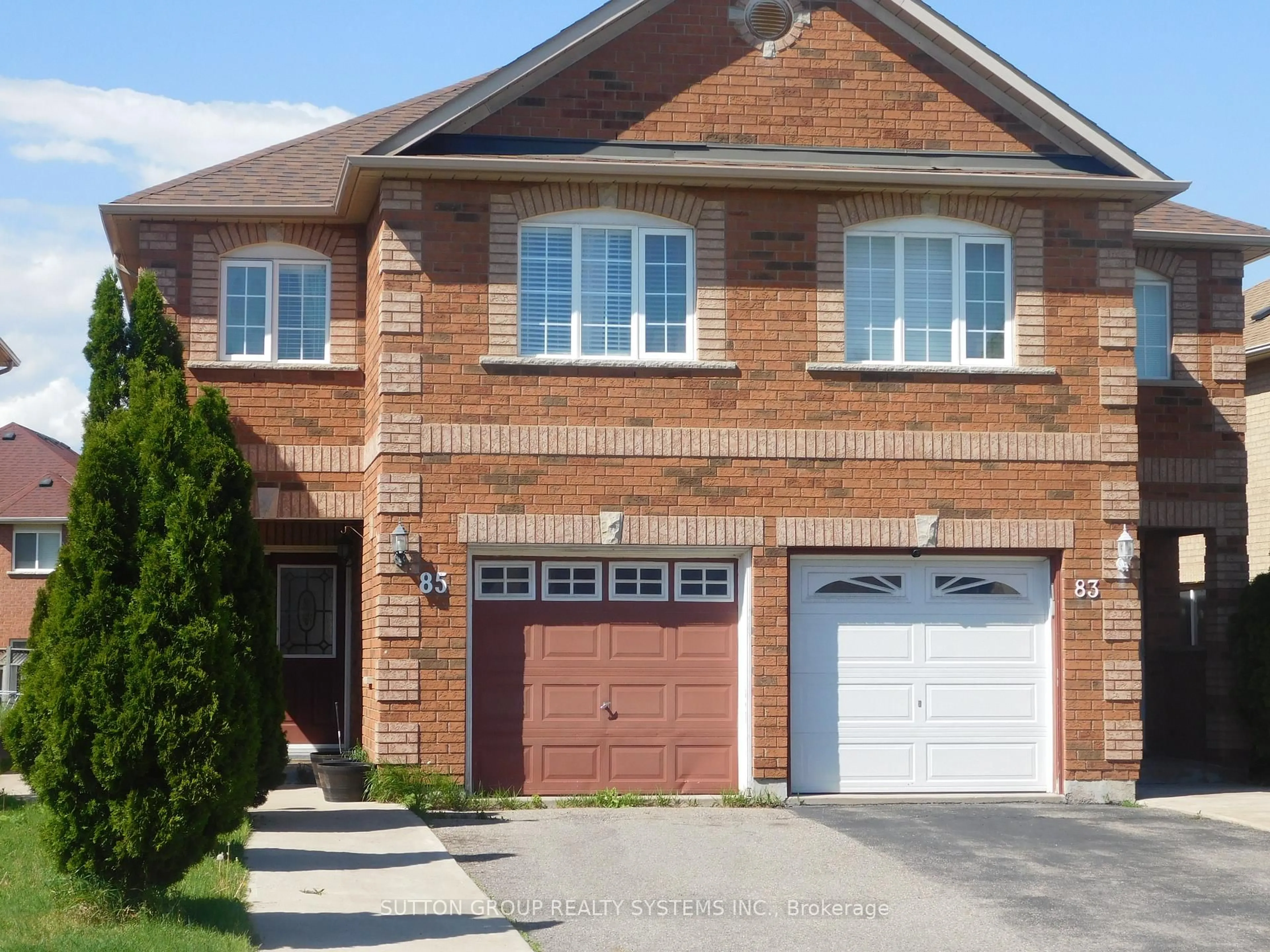 Home with brick exterior material, street for 85 Weather Vane Lane, Brampton Ontario L6X 4R4