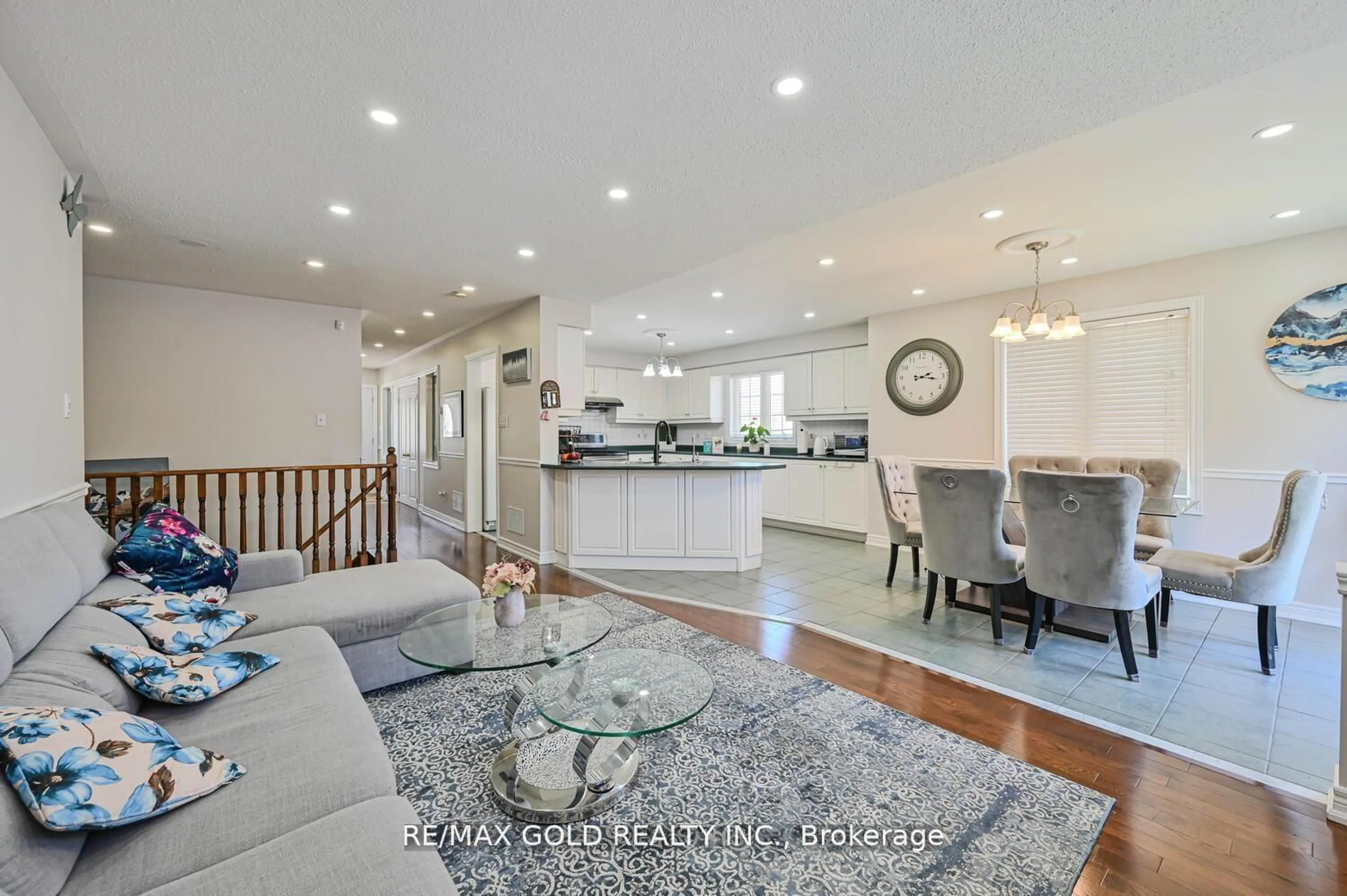Open concept kitchen, unknown for 156 Barleyfield Rd, Brampton Ontario L6R 2K3