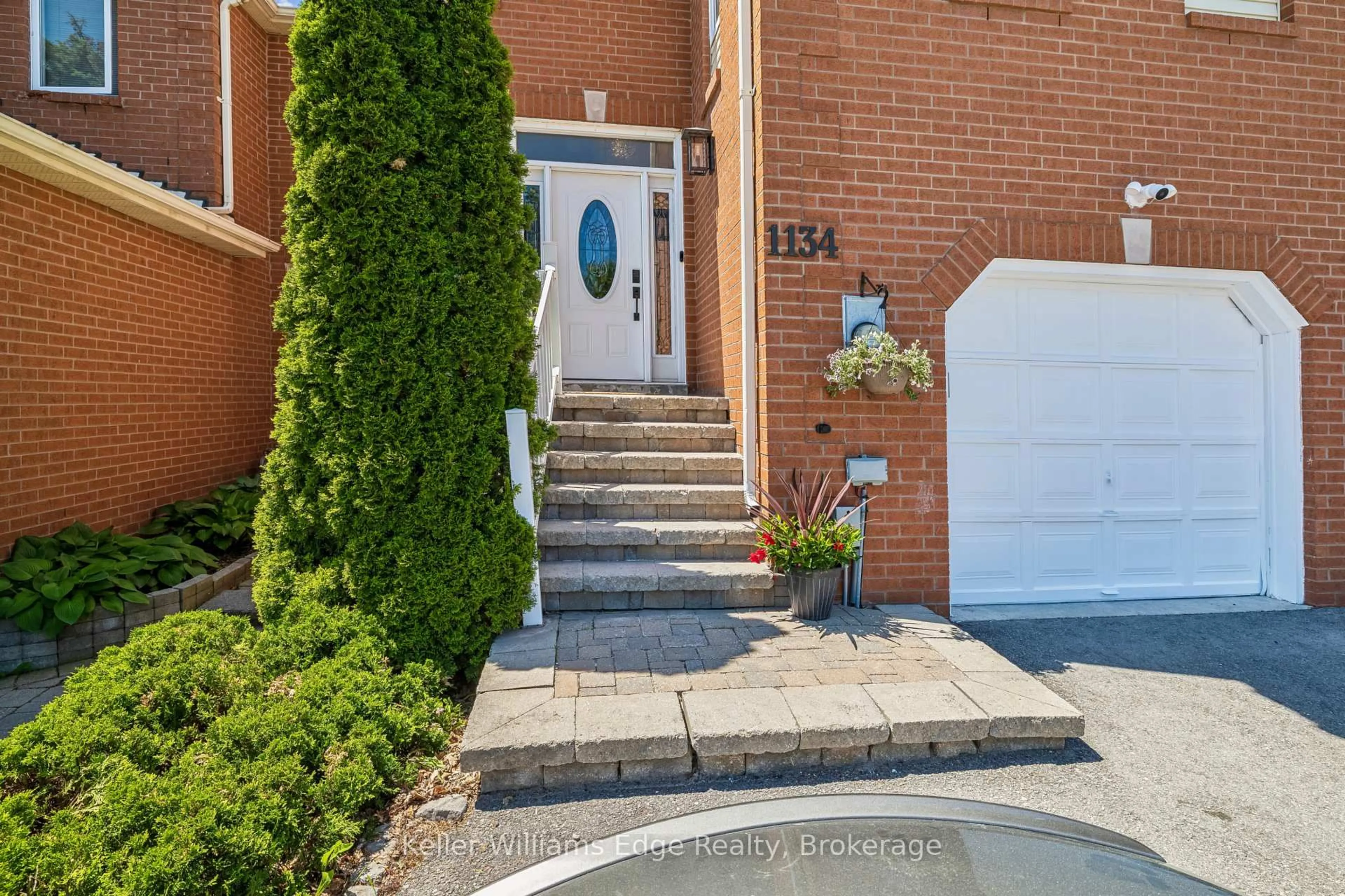 Unknown for 1134 Leewood Dr, Oakville Ontario L6M 3B7
