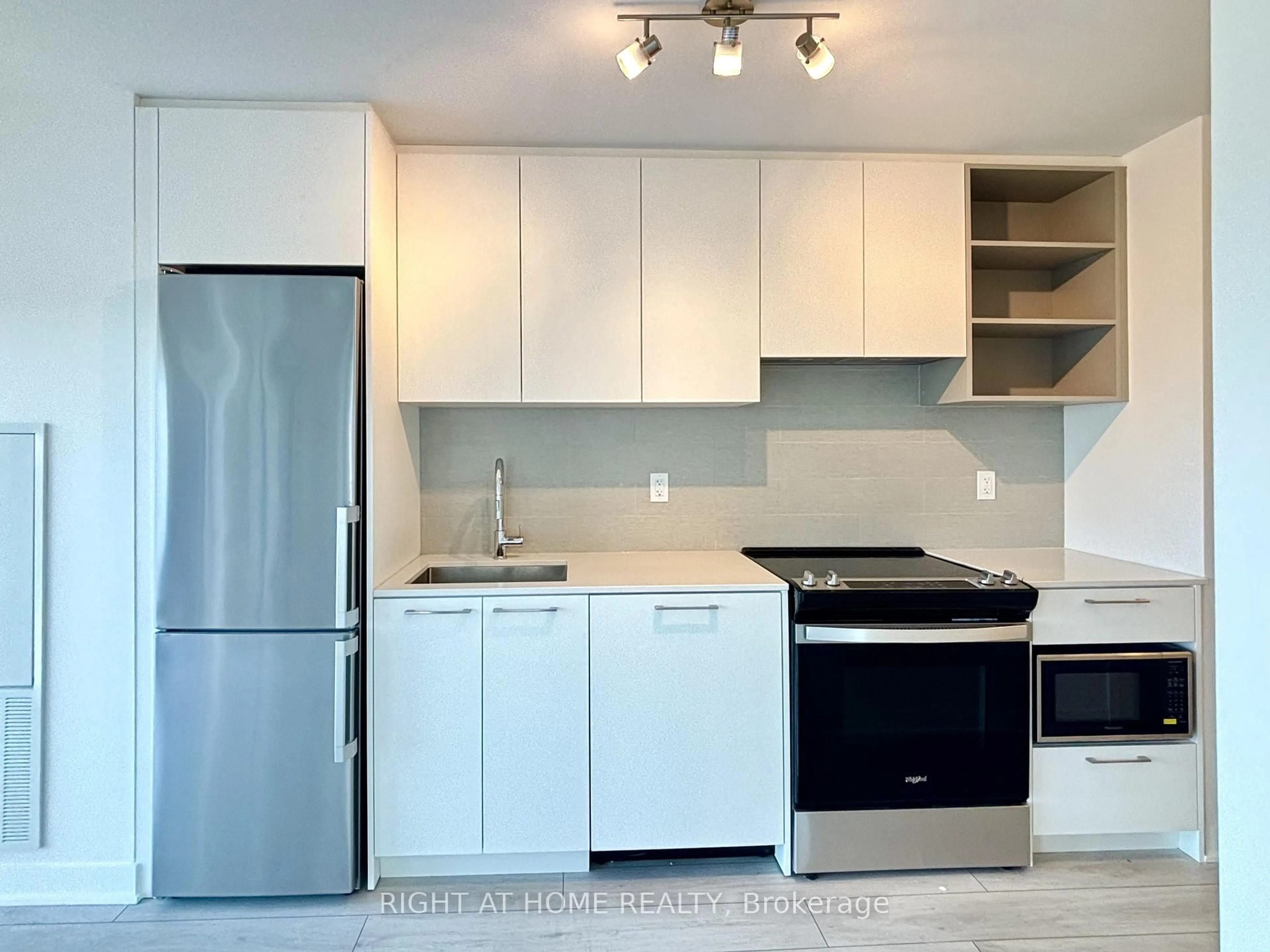 Standard kitchen, unknown for 260 Malta Ave #506, Brampton Ontario L6Y 6L7