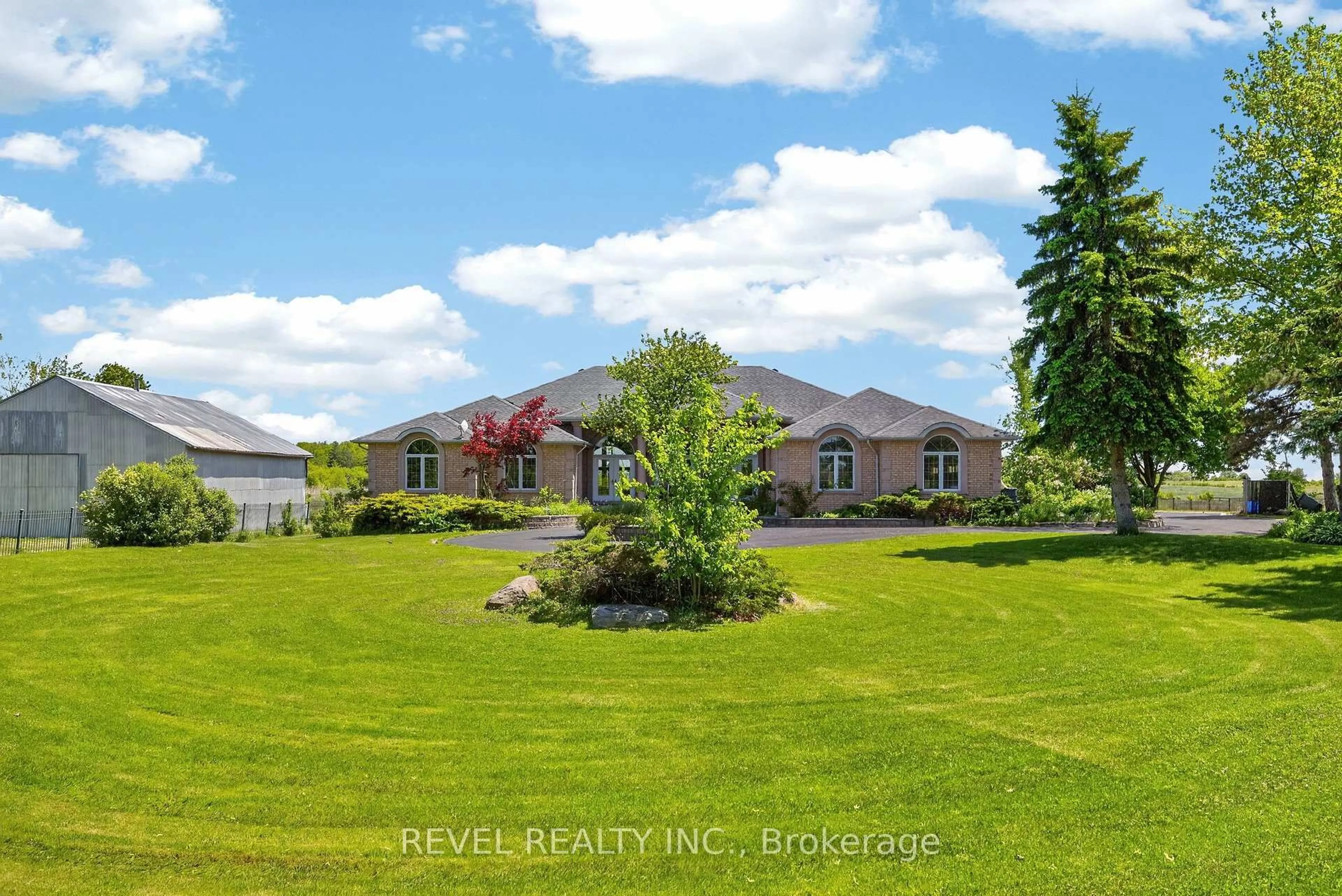 A pic from outside/outdoor area/front of a property/back of a property/a pic from drone, water/lake/river/ocean view for 2738 Lower Base Line, Milton Ontario L9E 0K5