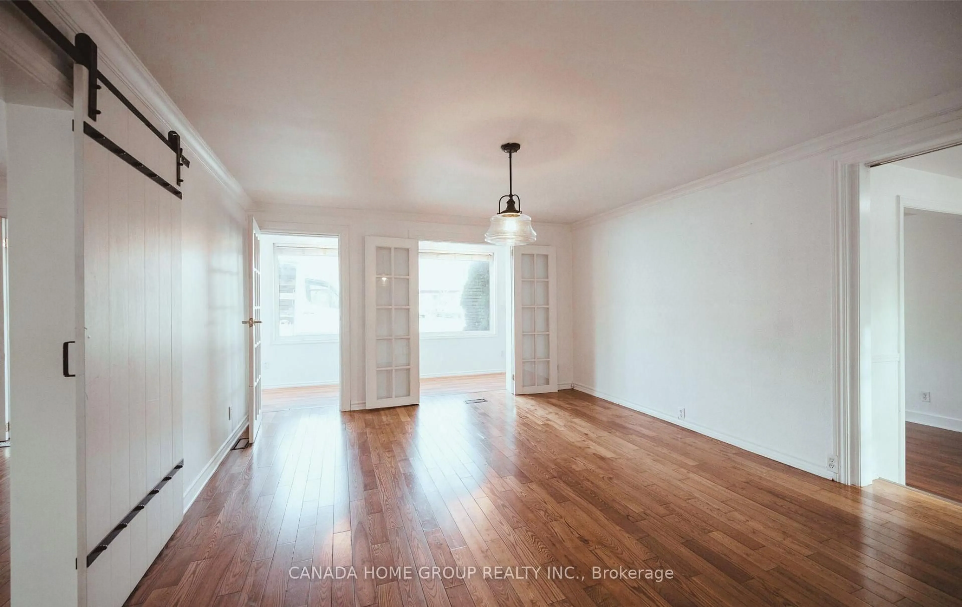 A pic of a room for 30 Main St, Milton Ontario L0P 1B0