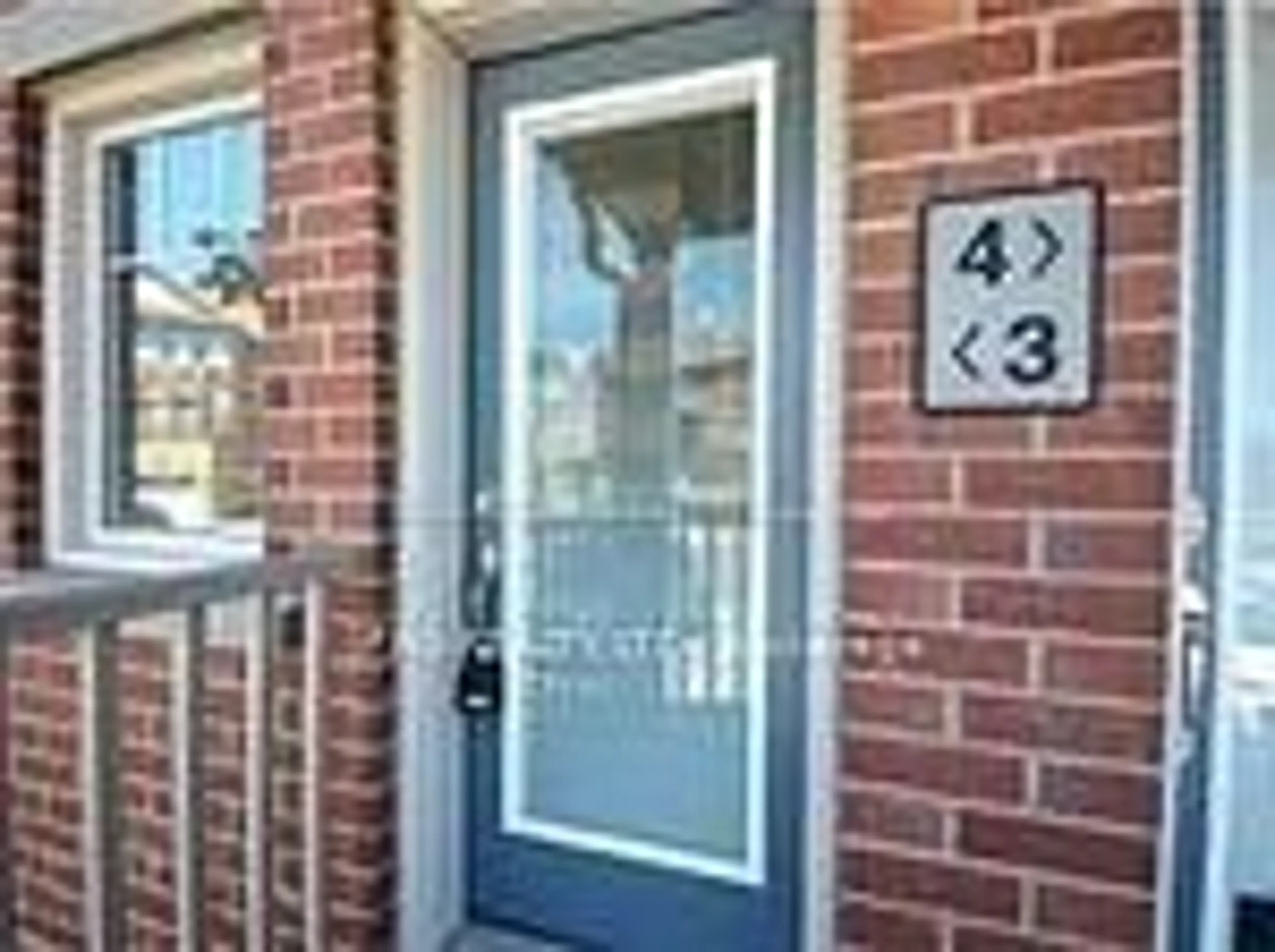 Indoor entryway for 5615 Oscar Peterson Blvd #3, Mississauga Ontario L5M 0T2
