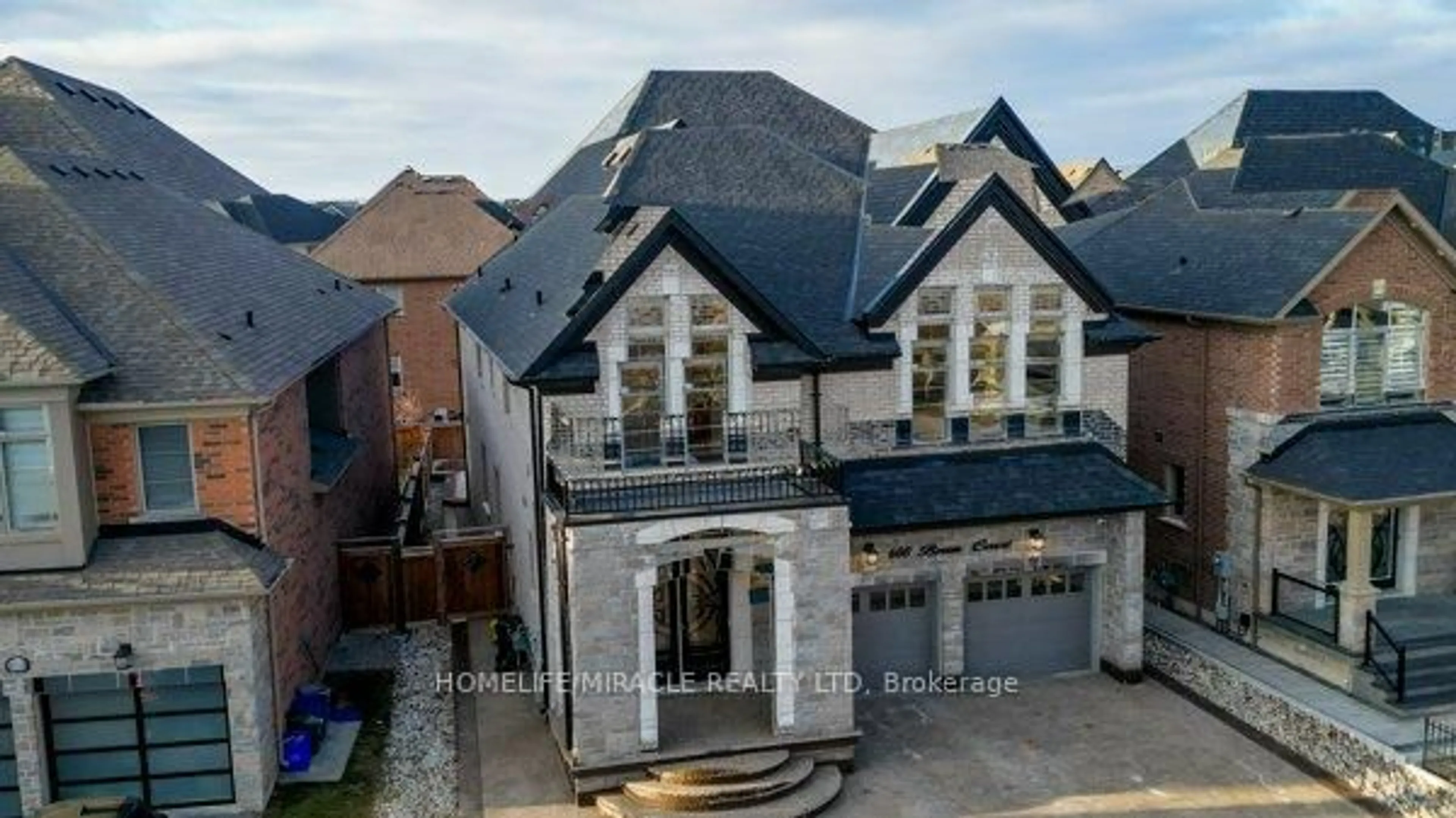 Home with brick exterior material, street for 600 Beam Crt, Milton Ontario L9E 1L3