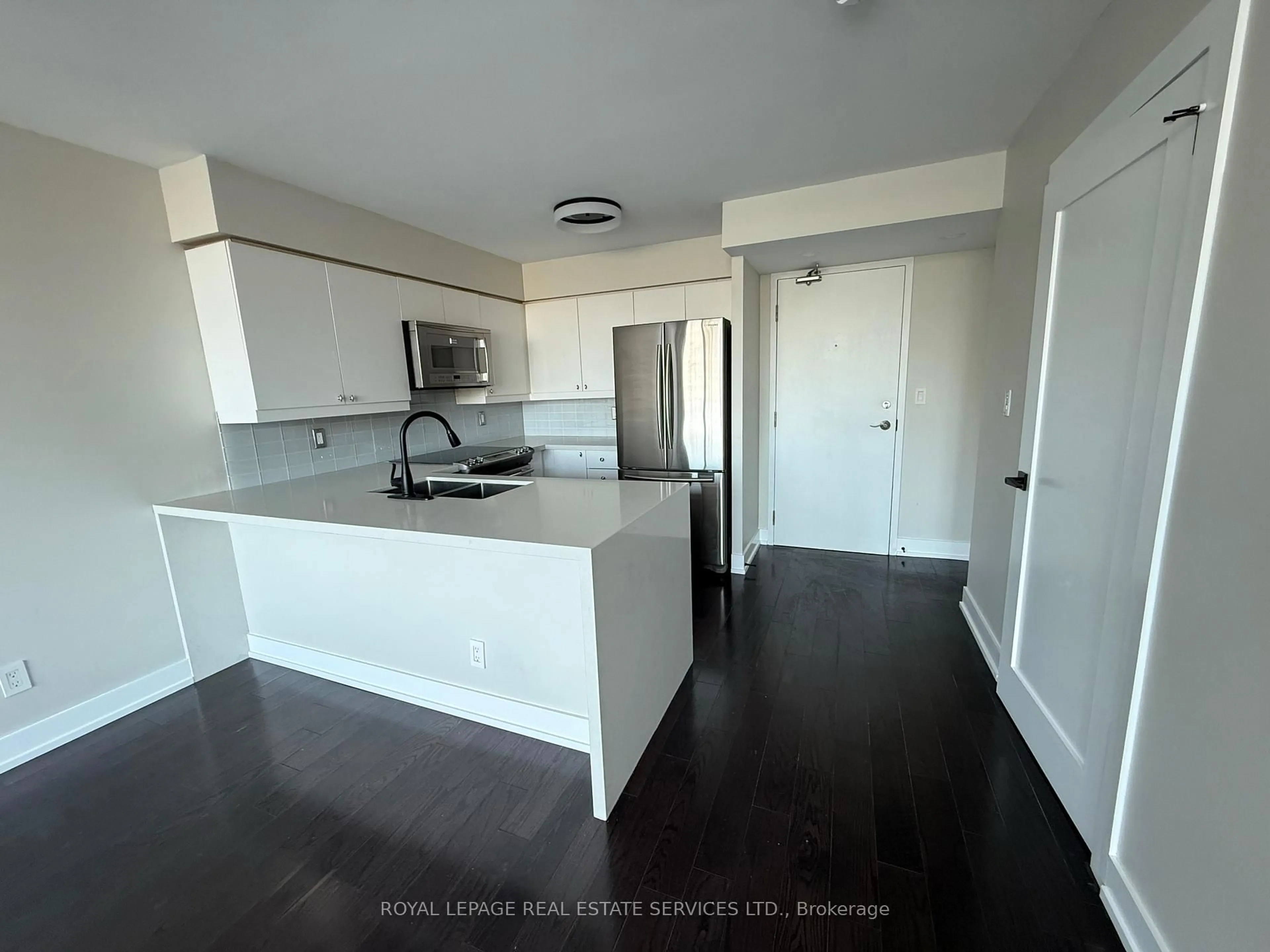 Open concept kitchen, unknown for 200 Manitoba St #334, Toronto Ontario M8Y 3Y9
