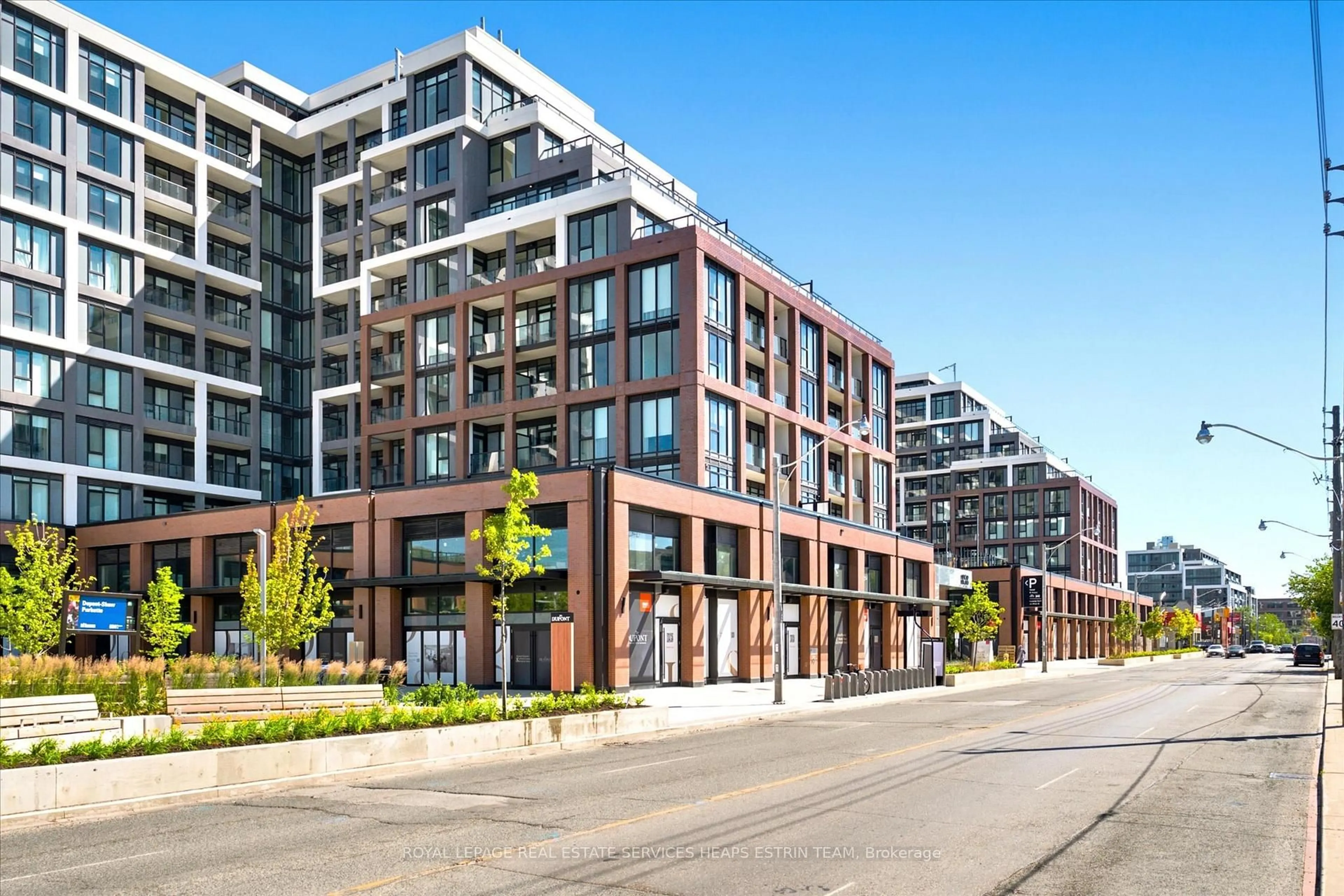 Unknown for 858 Dupont St #328, Toronto Ontario M6G 1Z7