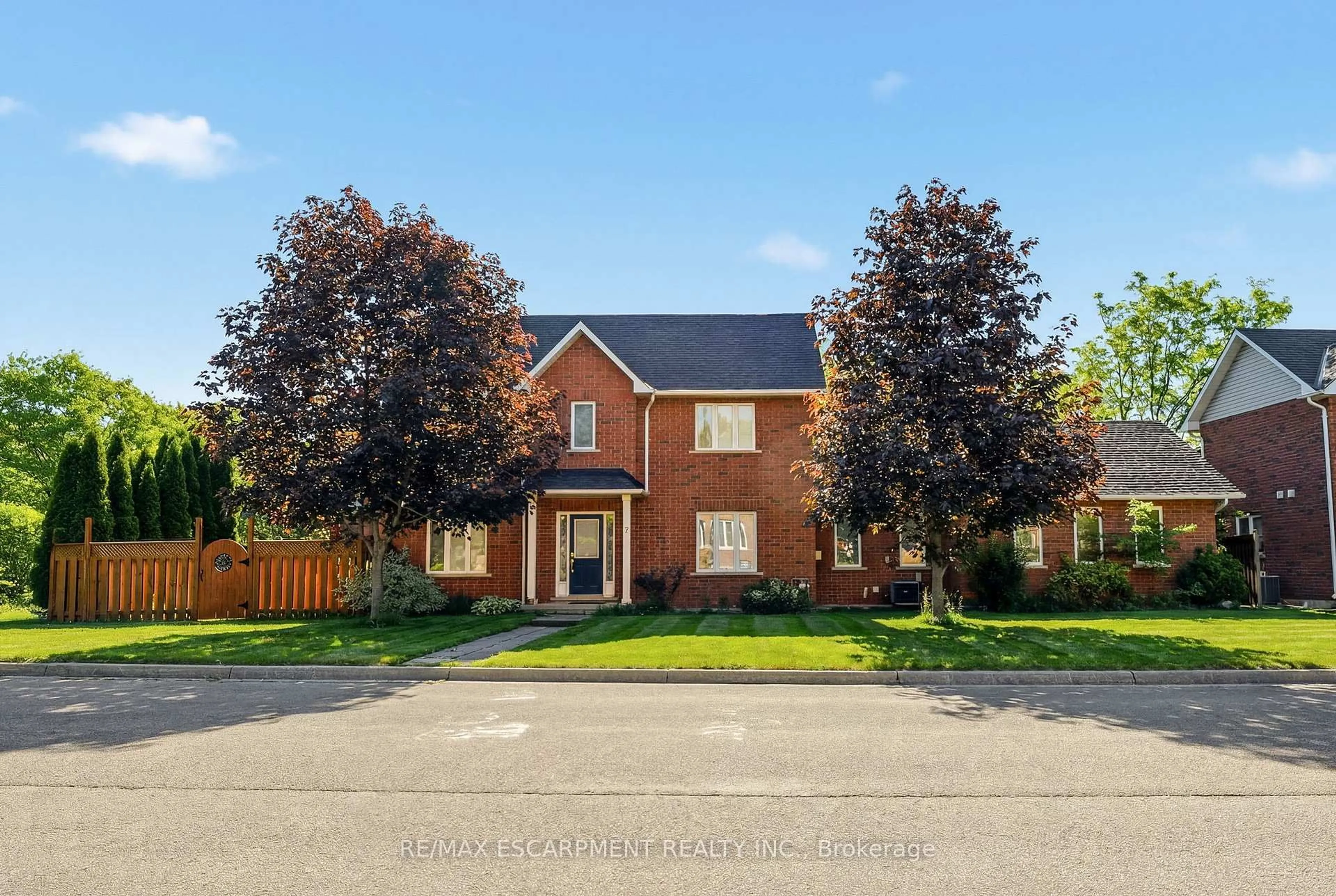 Home with brick exterior material, street for 1745 Creek Way #7, Burlington Ontario L7L 7E1