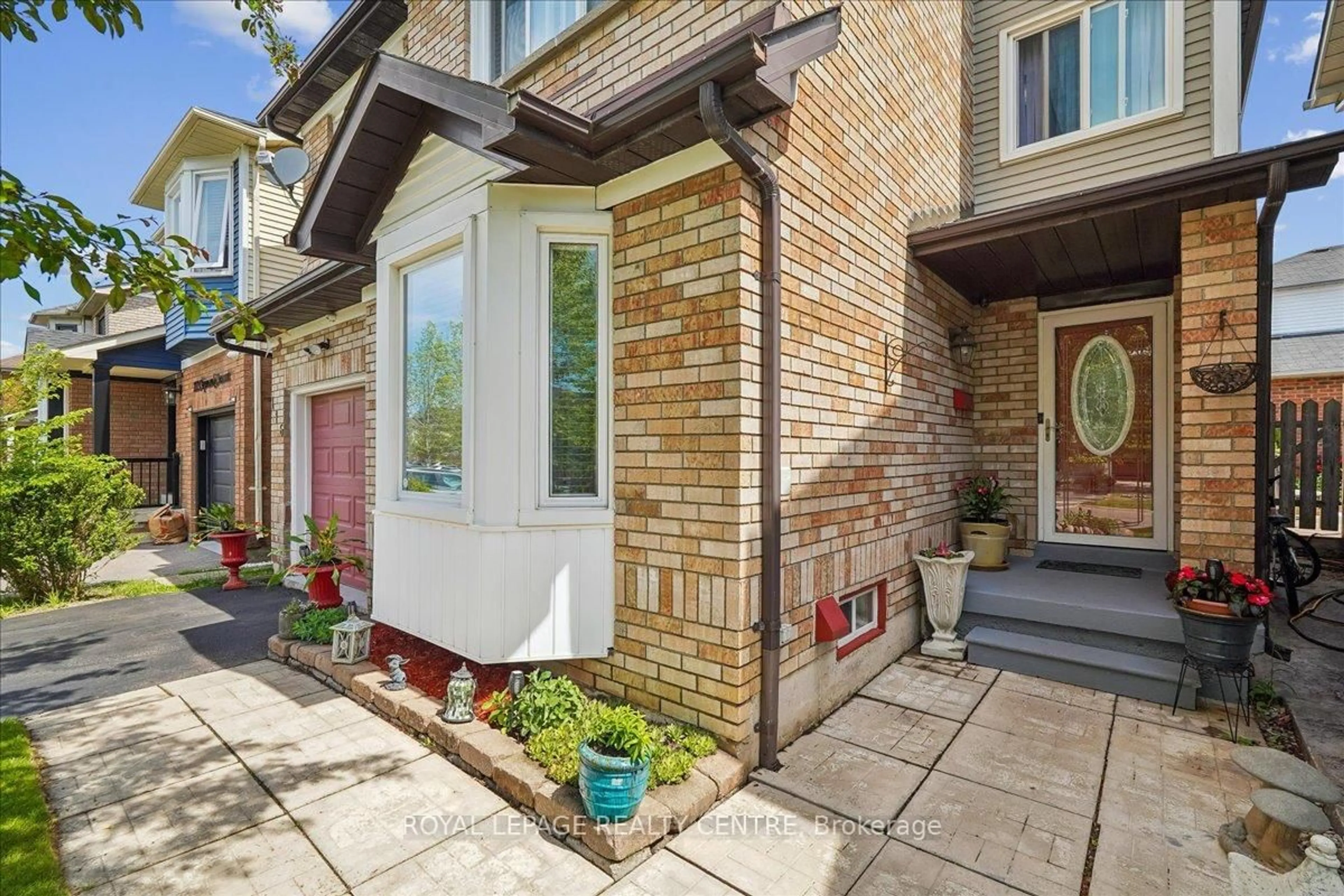 Home with brick exterior material, street for 116 Chipmunk Cres, Brampton Ontario L6R 1B4