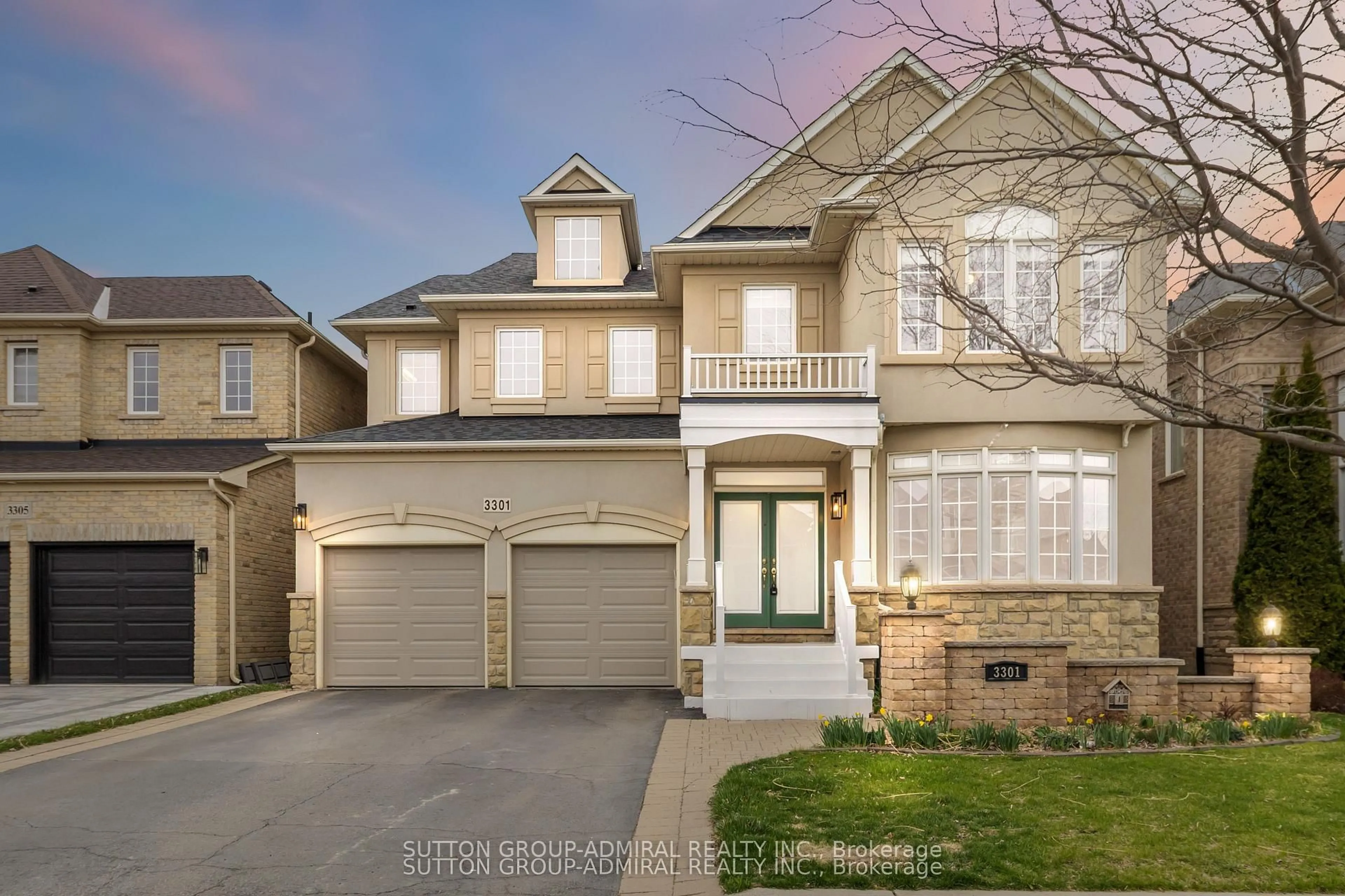 Home with brick exterior material, street for 3301 Skipton Lane, Oakville Ontario L6M 0K2