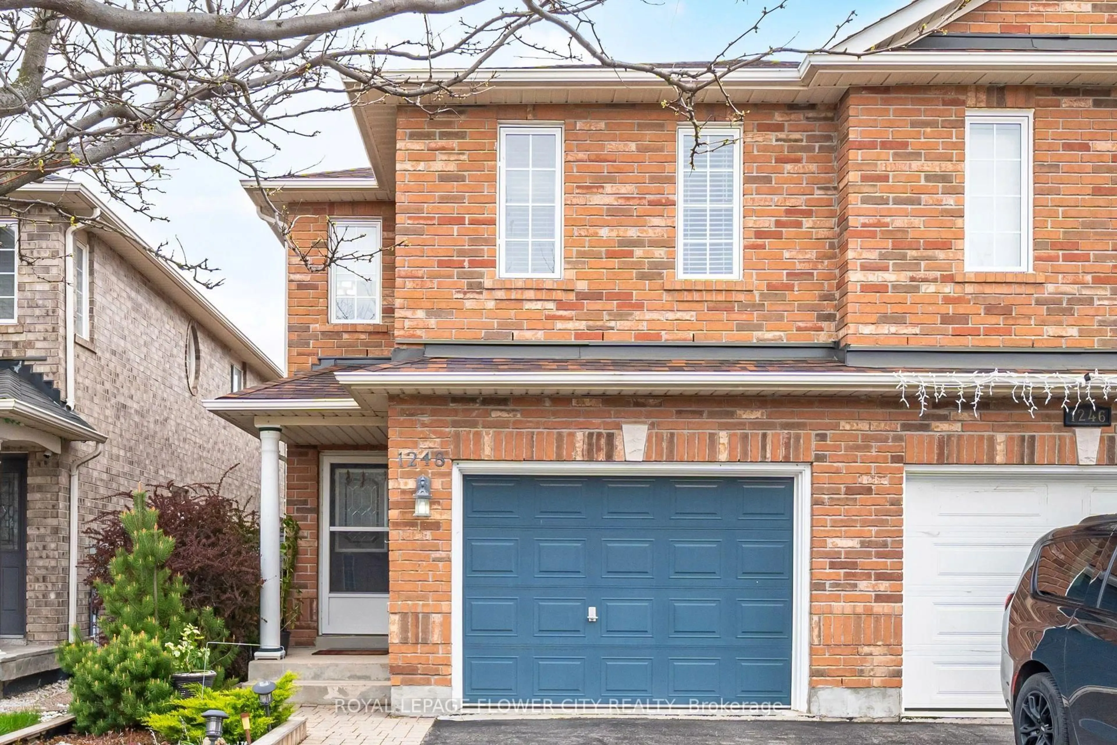 Home with brick exterior material, street for 1248 Newell St, Milton Ontario L9T 5R9