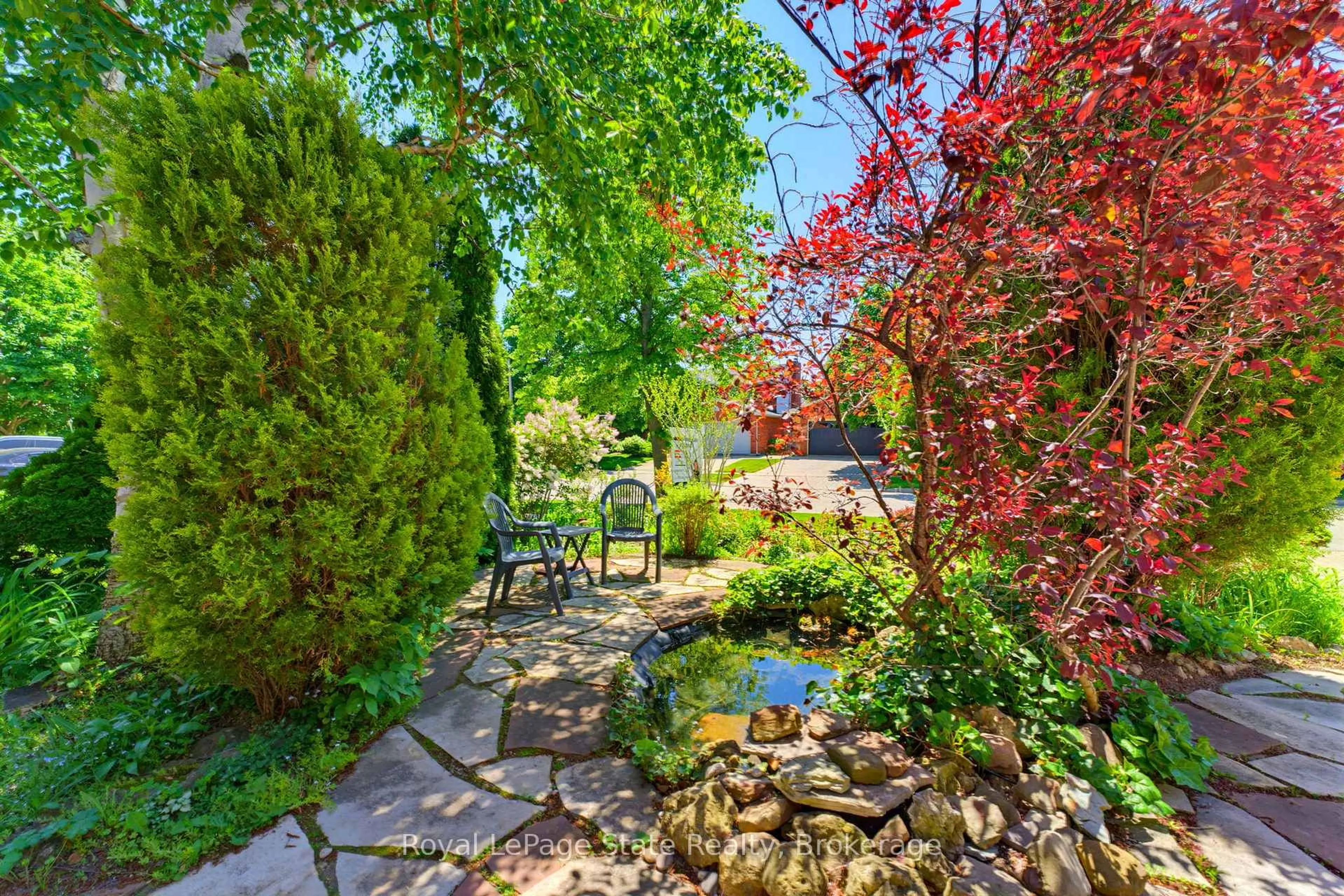Patio, street for 2155 Heidi Ave, Burlington Ontario L7M 3X2