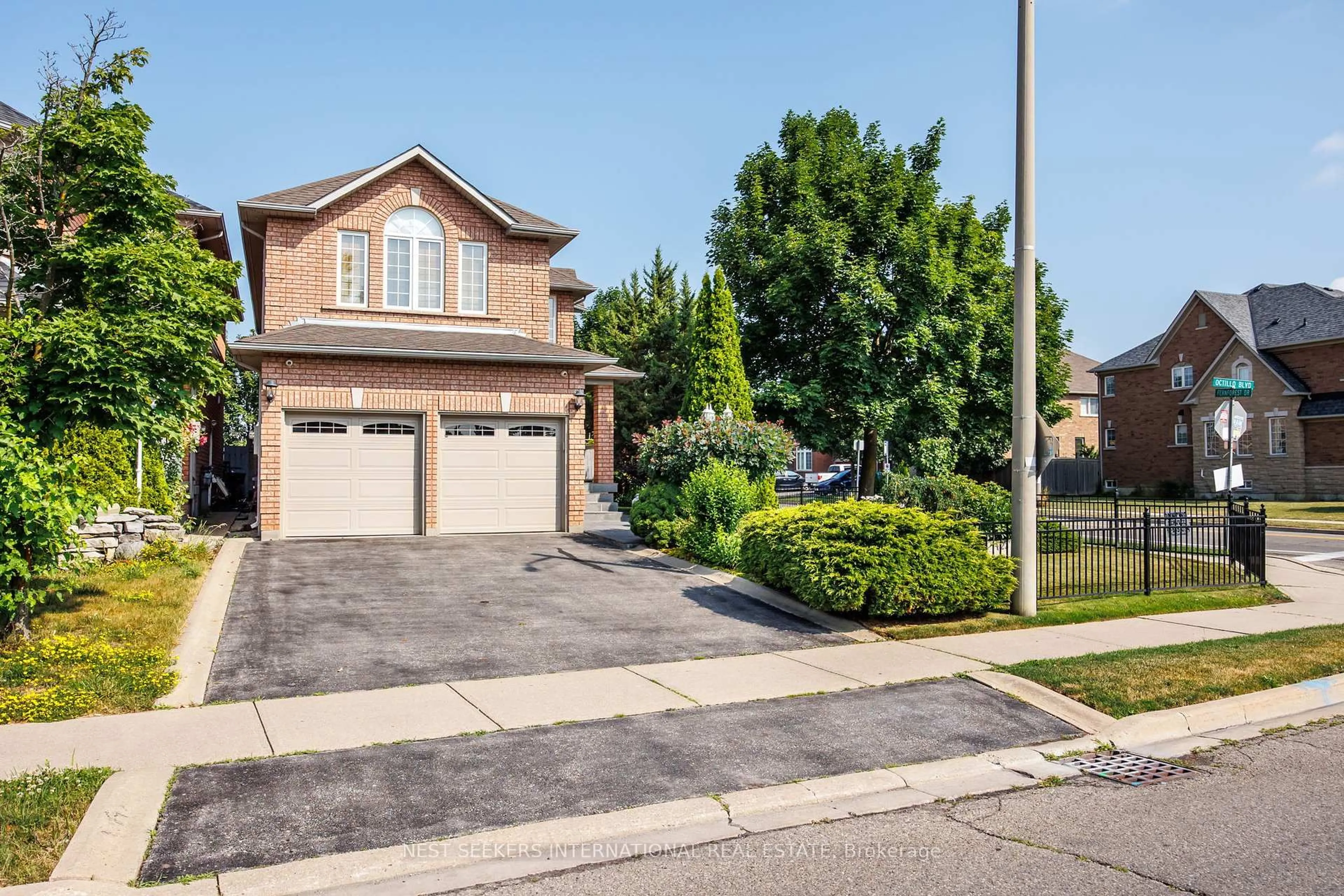 Home with brick exterior material, street for 422 Fernforest Dr, Brampton Ontario L6R 2P7