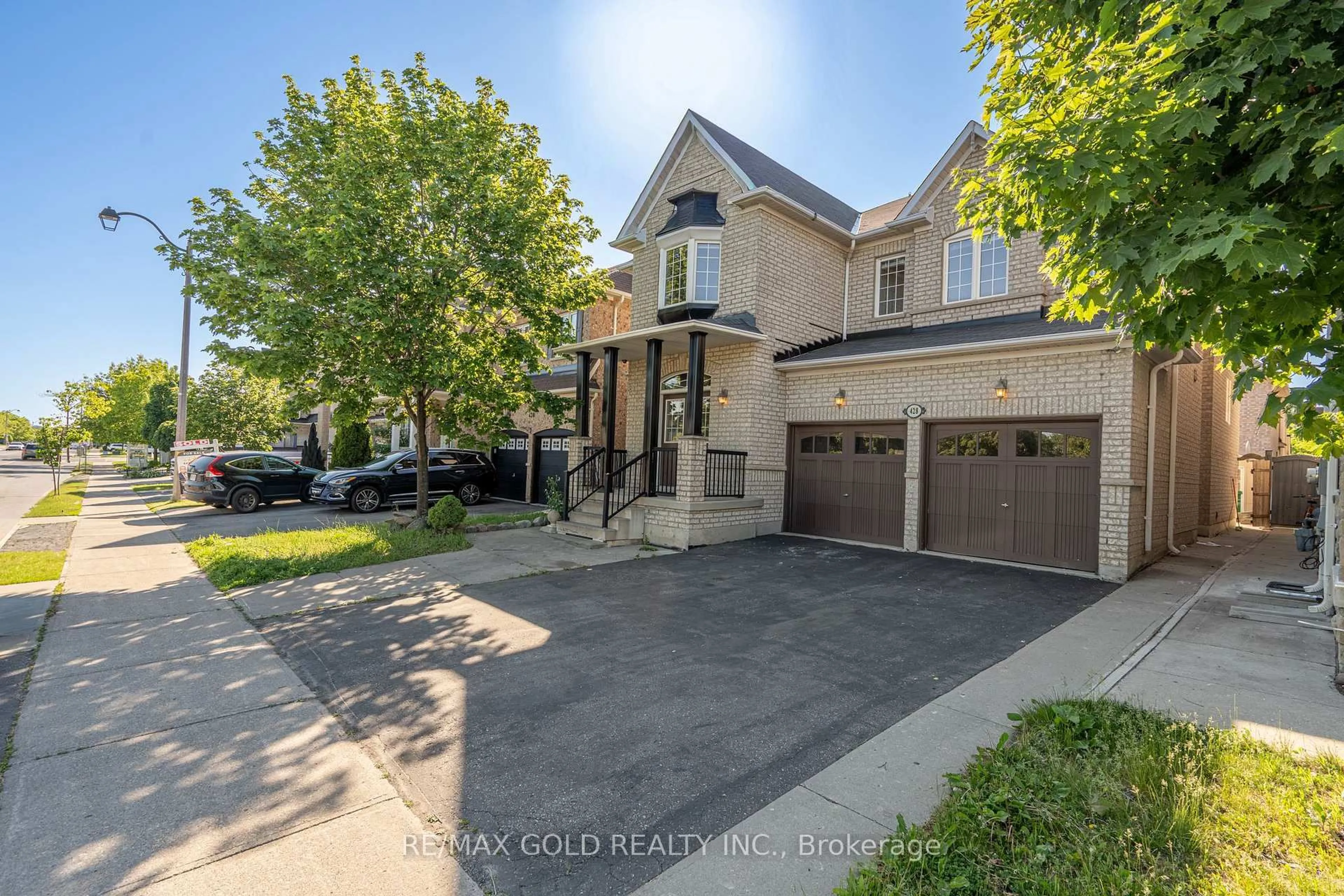 Unknown for 428 Father Tobin Rd, Brampton Ontario L6R 0S2